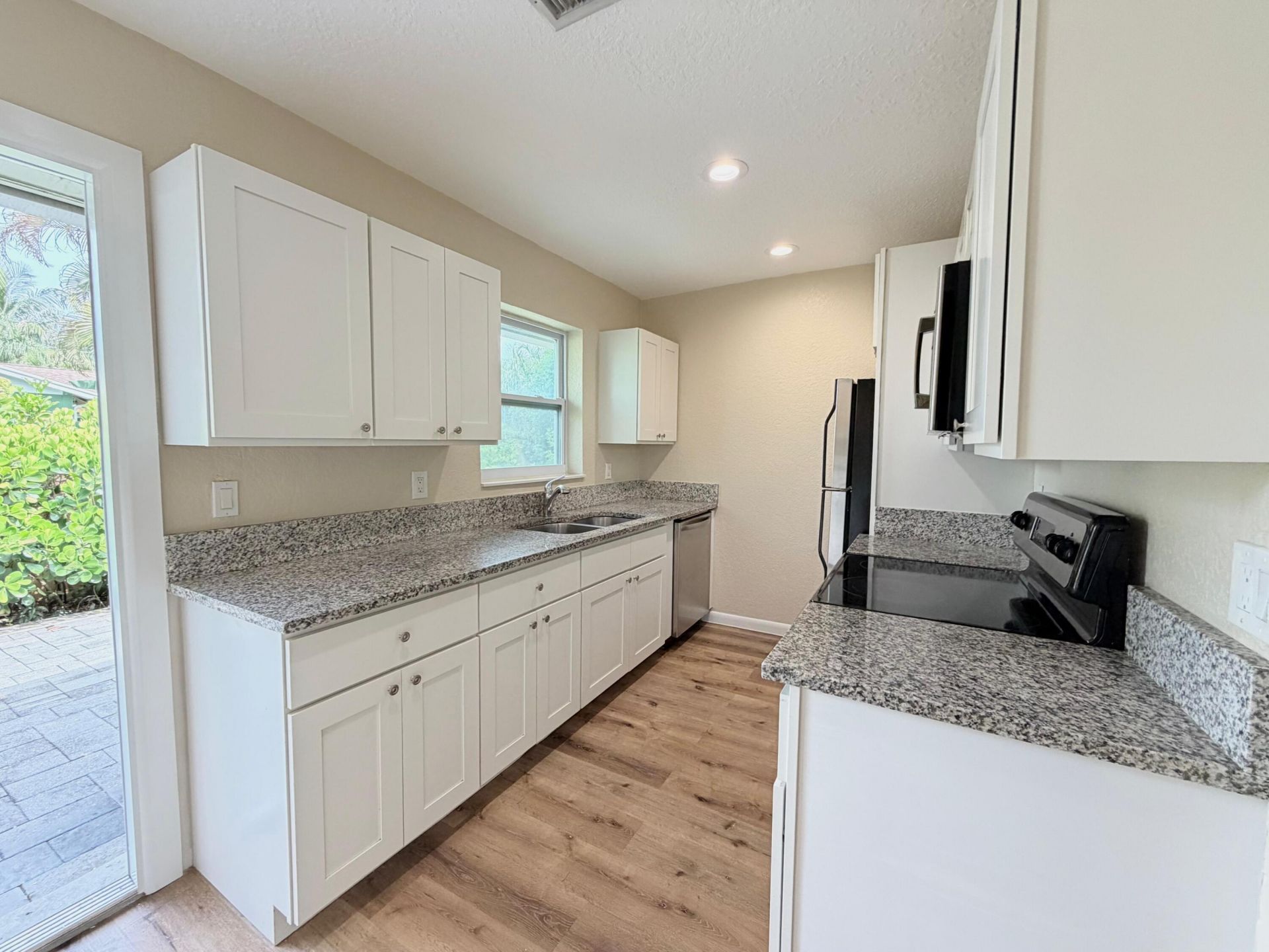 8748 Sunset Drive, Palm Beach Gardens, FL 33410 Photo