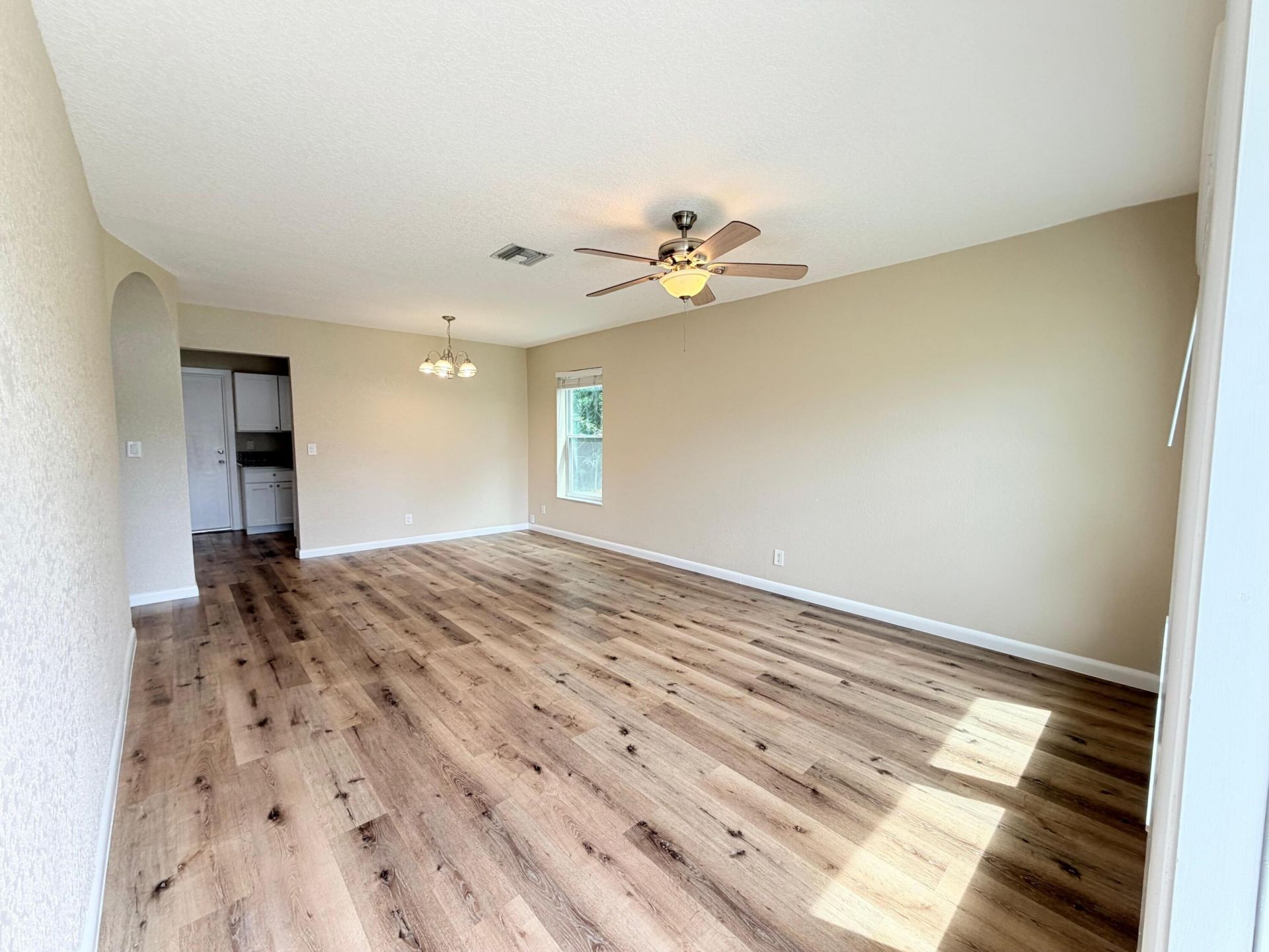 8748 Sunset Drive, Palm Beach Gardens, FL 33410 Photo