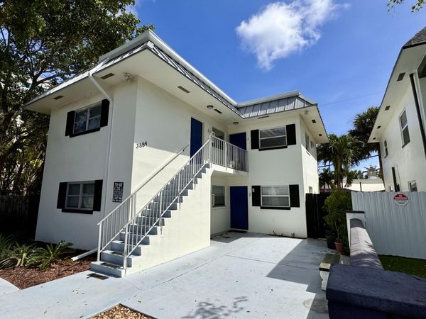 3684 NE 11th Avenue, Unit 4, Oakland Park, FL 33334