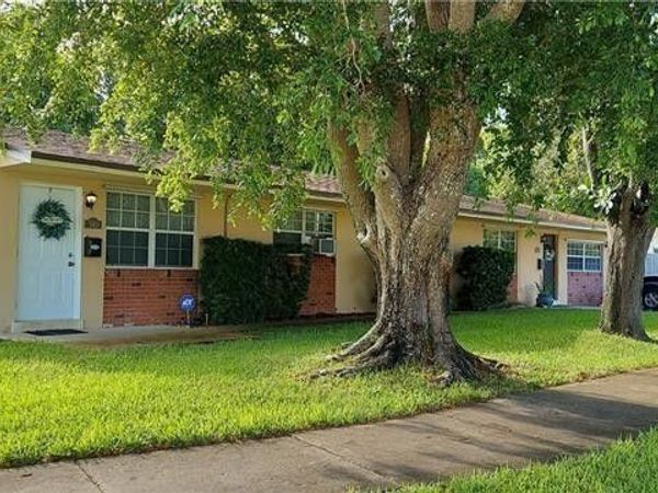 738 SW 5th Avenue, Hallandale Beach, FL 33009