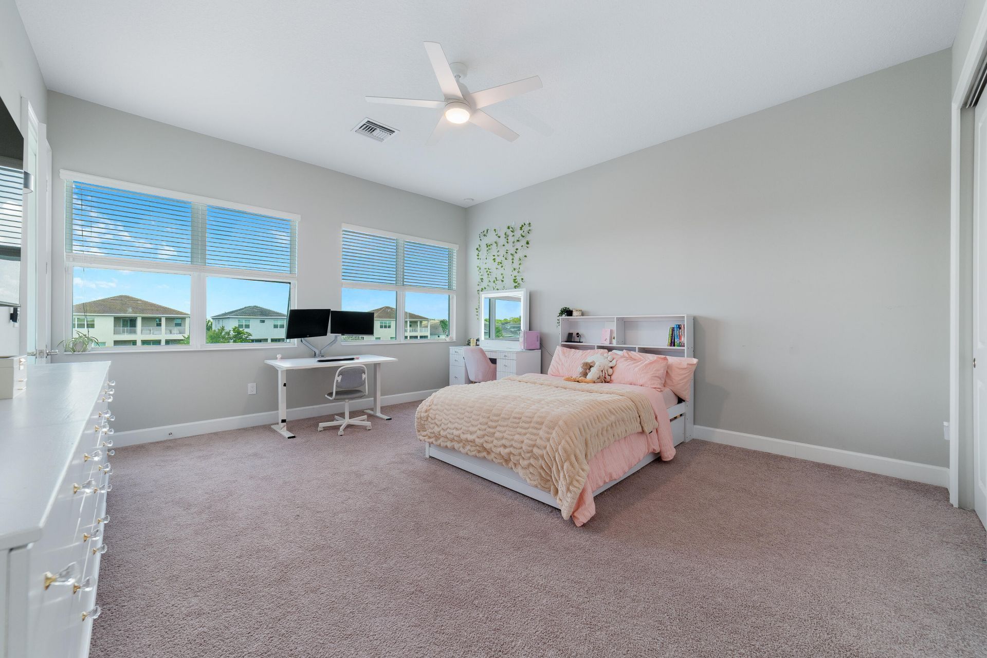 4560 Estates Circle, The Acreage, FL 33470 Photo