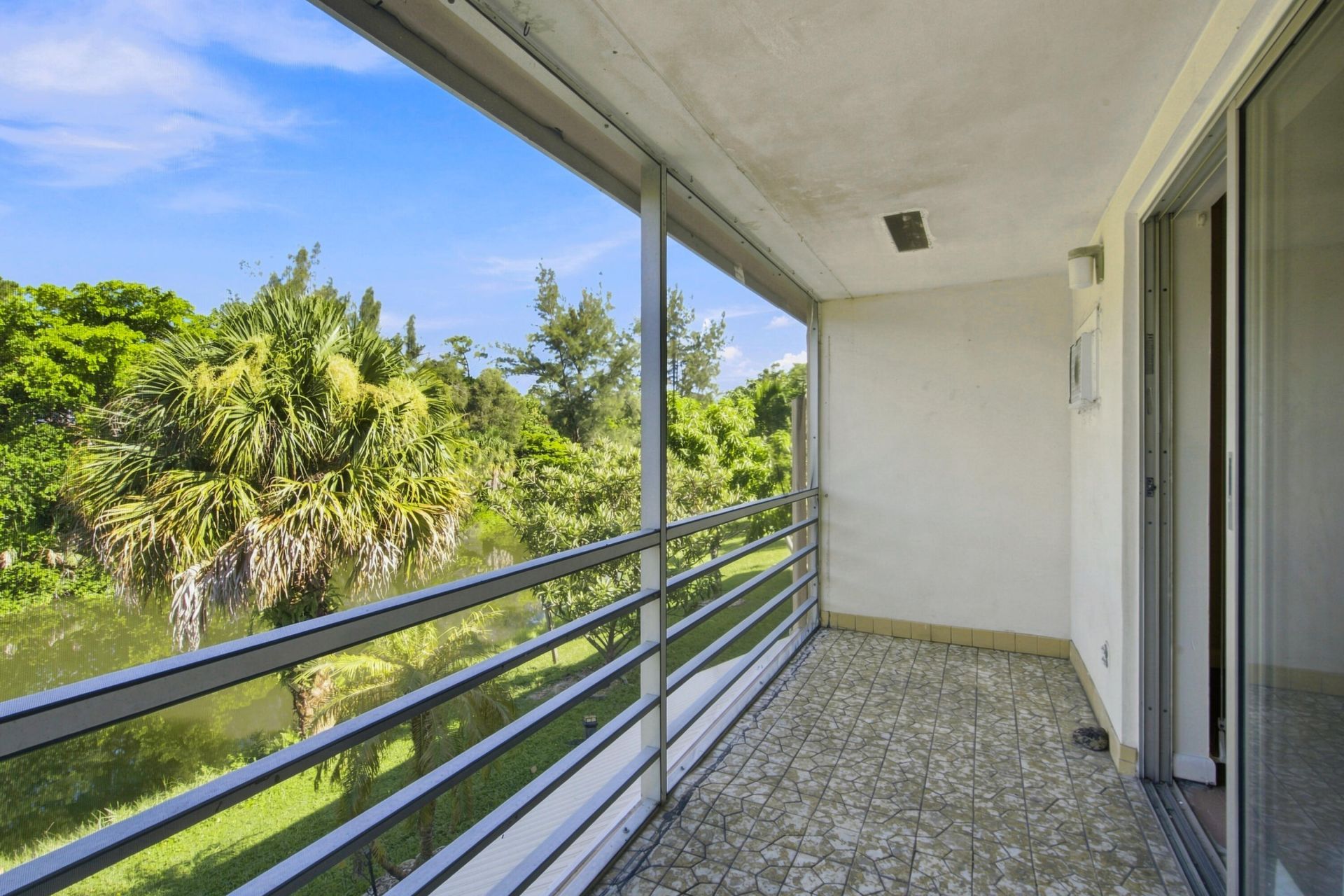 65 Camden C, West Palm Beach, FL 33417 Photo