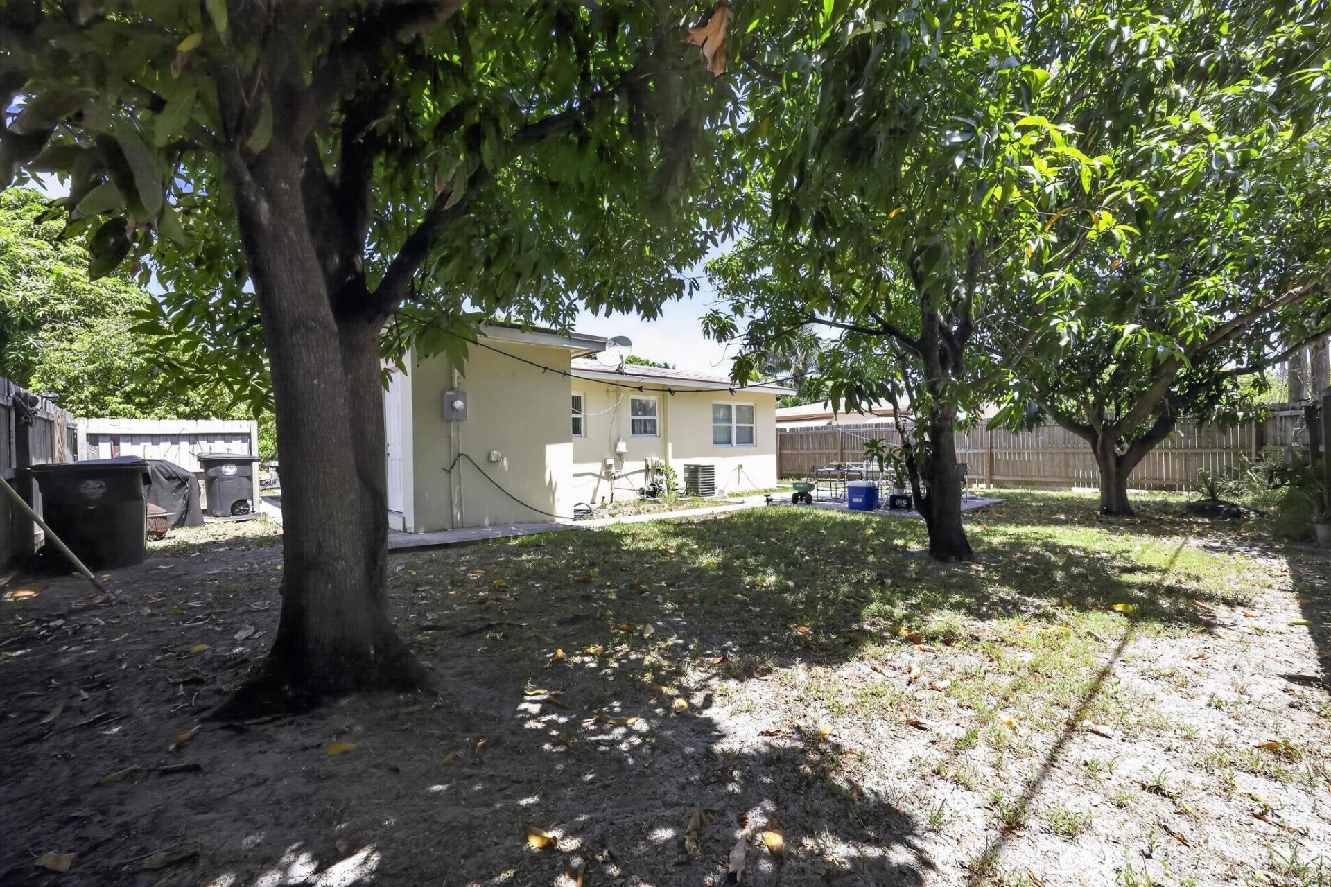 1213 14th Avenue S, Lake Worth Beach, FL 33460 Photo