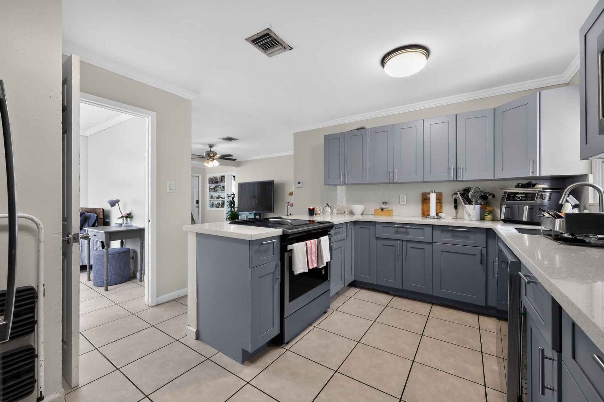 1213 14th Avenue S, Lake Worth Beach, FL 33460 Photo