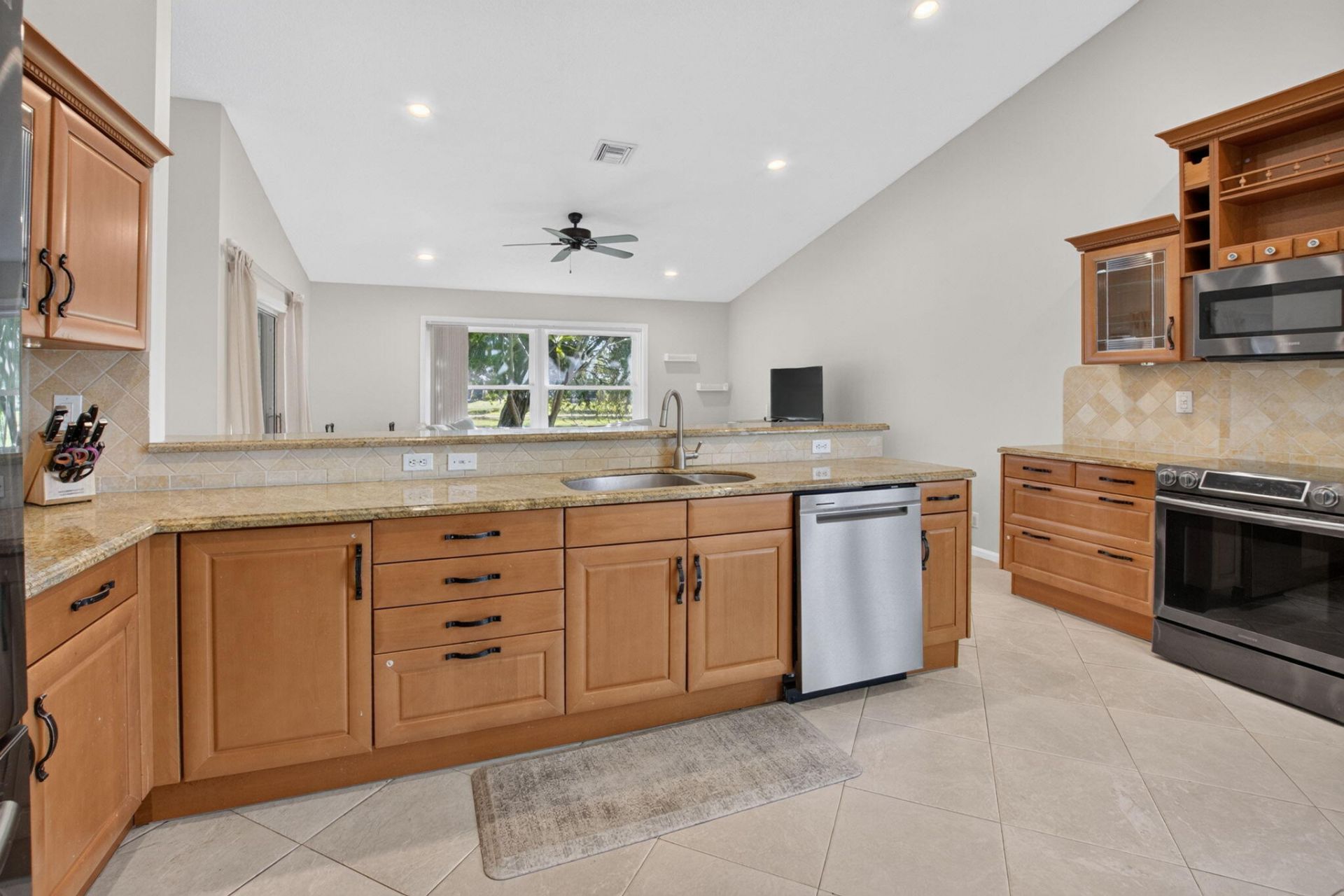 5756 Descartes Circle, Boynton Beach, FL 33472 Photo
