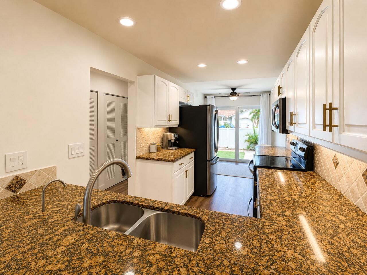 21596 Coronado Avenue, Boca Raton, FL 33433 Photo