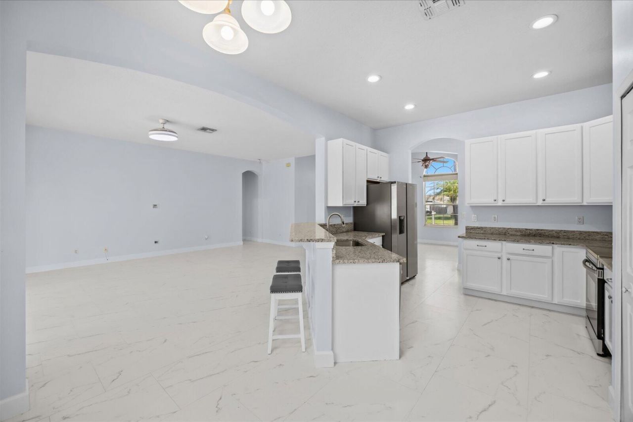 1038 SW Fisherman Avenue, Port Saint Lucie, FL 34953 Photo