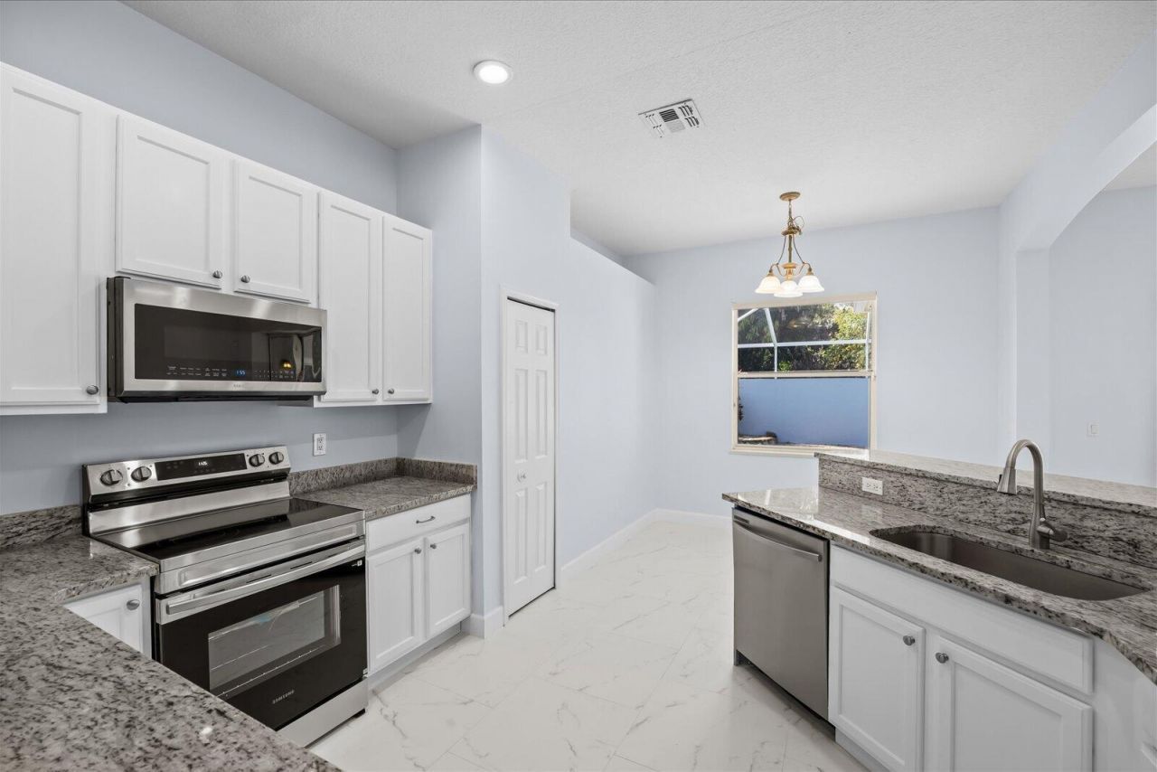 1038 SW Fisherman Avenue, Port Saint Lucie, FL 34953 Photo