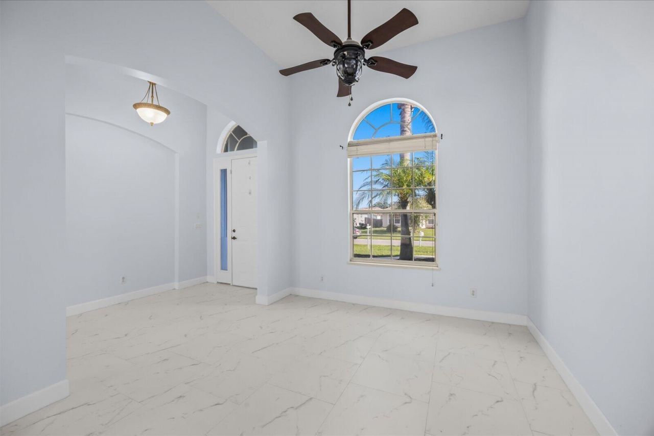 1038 SW Fisherman Avenue, Port Saint Lucie, FL 34953 Photo