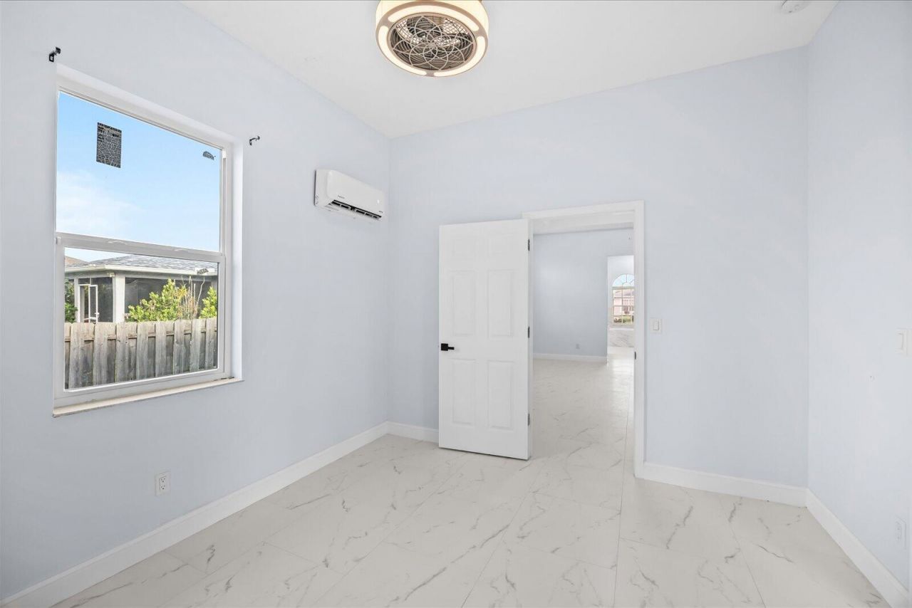 1038 SW Fisherman Avenue, Port Saint Lucie, FL 34953 Photo