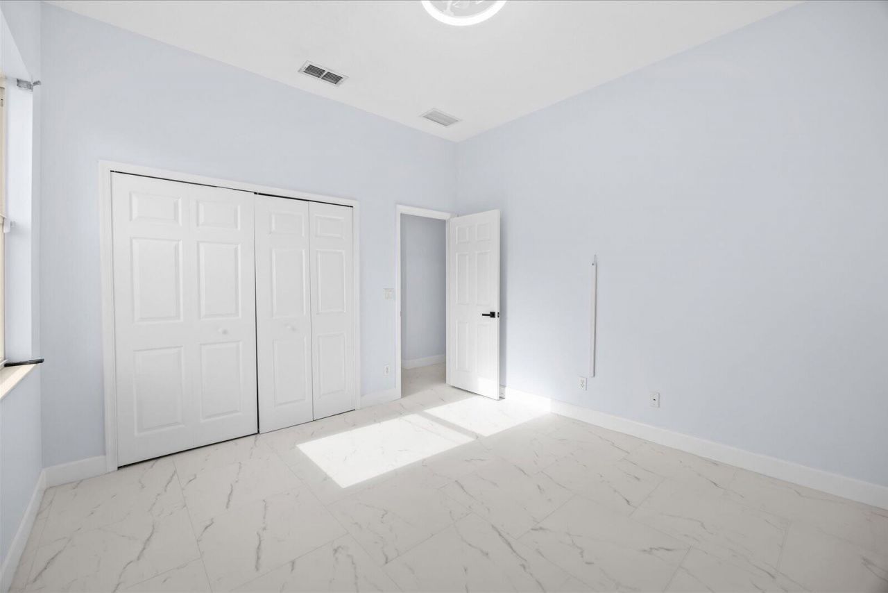 1038 SW Fisherman Avenue, Port Saint Lucie, FL 34953 Photo