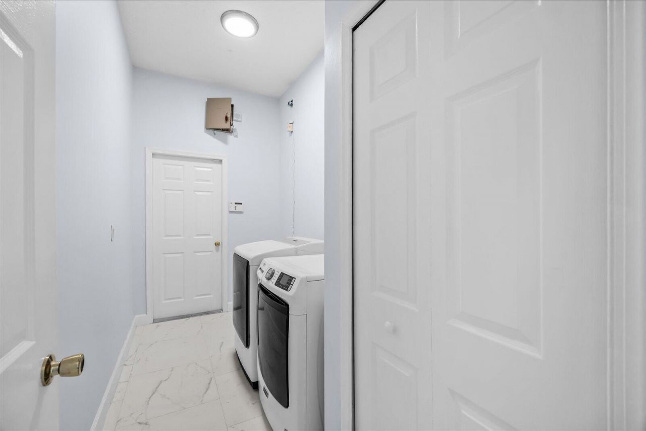 1038 SW Fisherman Avenue, Port Saint Lucie, FL 34953 Photo