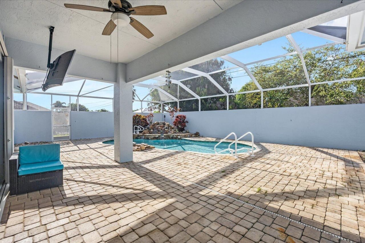 1038 SW Fisherman Avenue, Port Saint Lucie, FL 34953 Photo