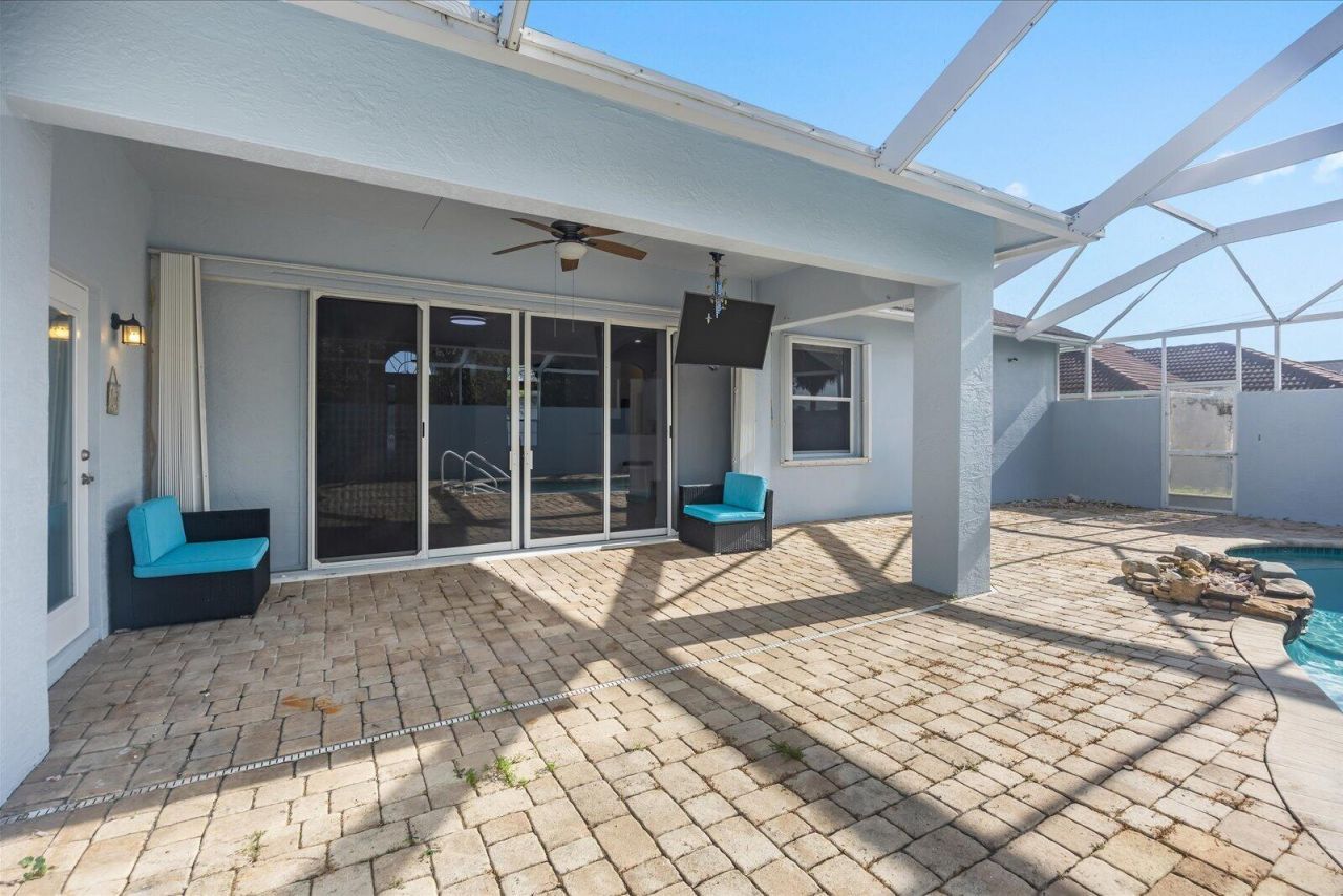 1038 SW Fisherman Avenue, Port Saint Lucie, FL 34953 Photo