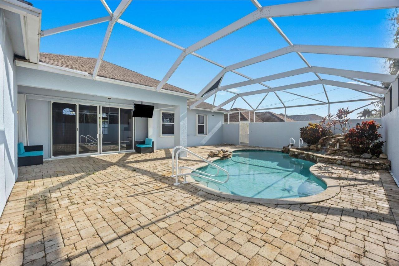 1038 SW Fisherman Avenue, Port Saint Lucie, FL 34953 Photo