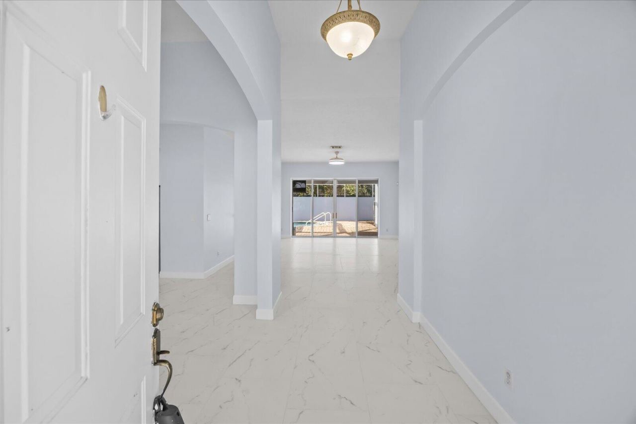 1038 SW Fisherman Avenue, Port Saint Lucie, FL 34953 Photo