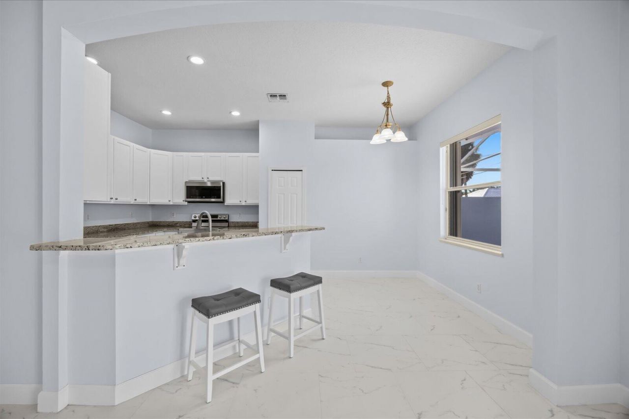 1038 SW Fisherman Avenue, Port Saint Lucie, FL 34953 Photo