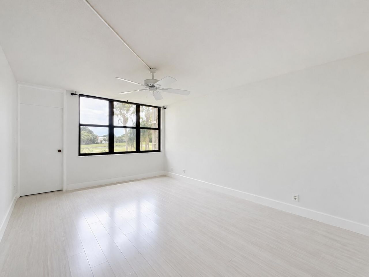 16300 Golf Club Road, Unit 201, Weston, FL 33326 Photo