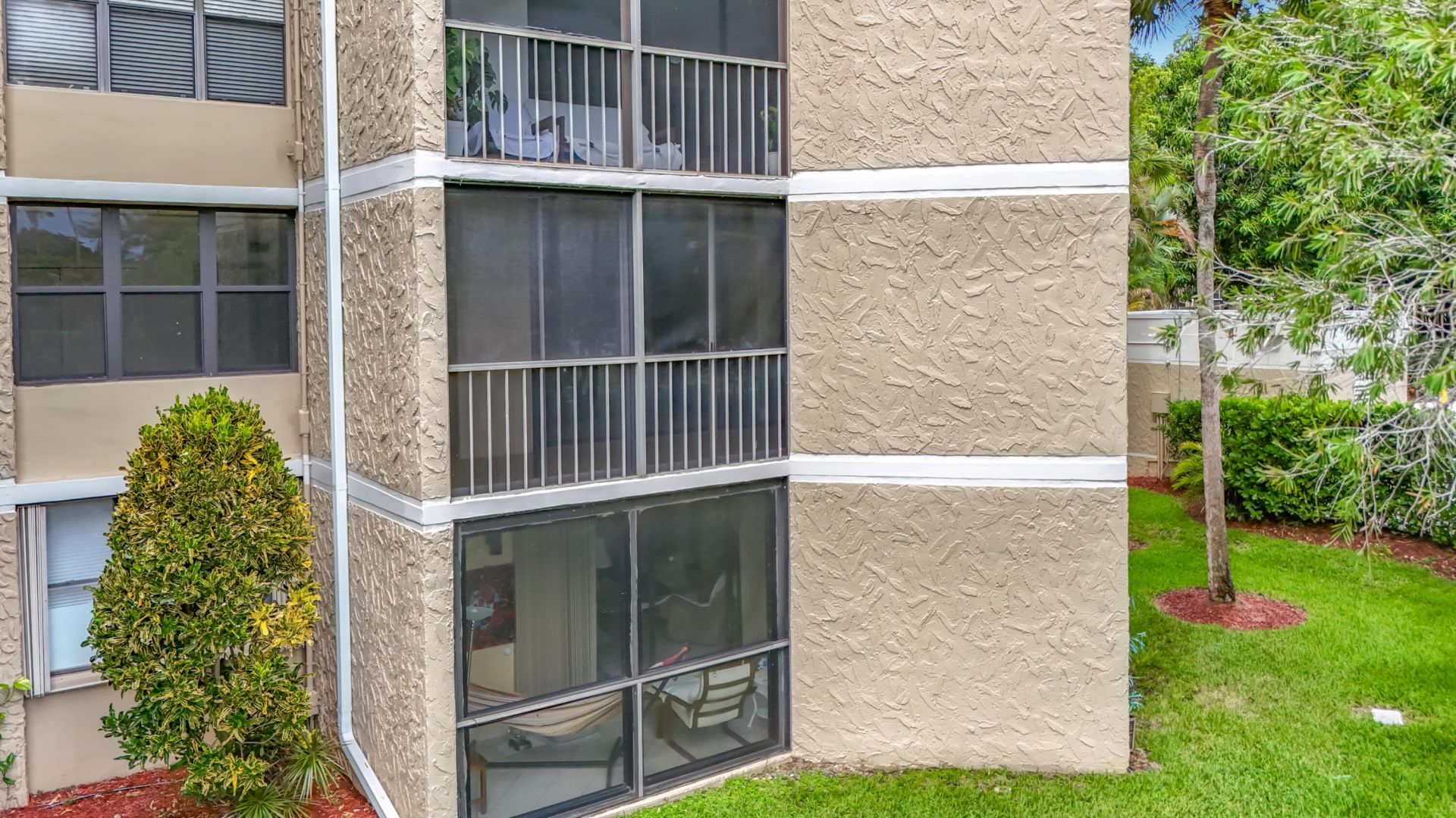 16300 Golf Club Road, Unit 201, Weston, FL 33326 Photo