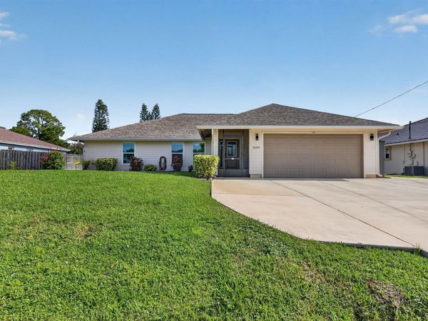 1549 SW Aledo Lane, Port St. Lucie, FL 34953