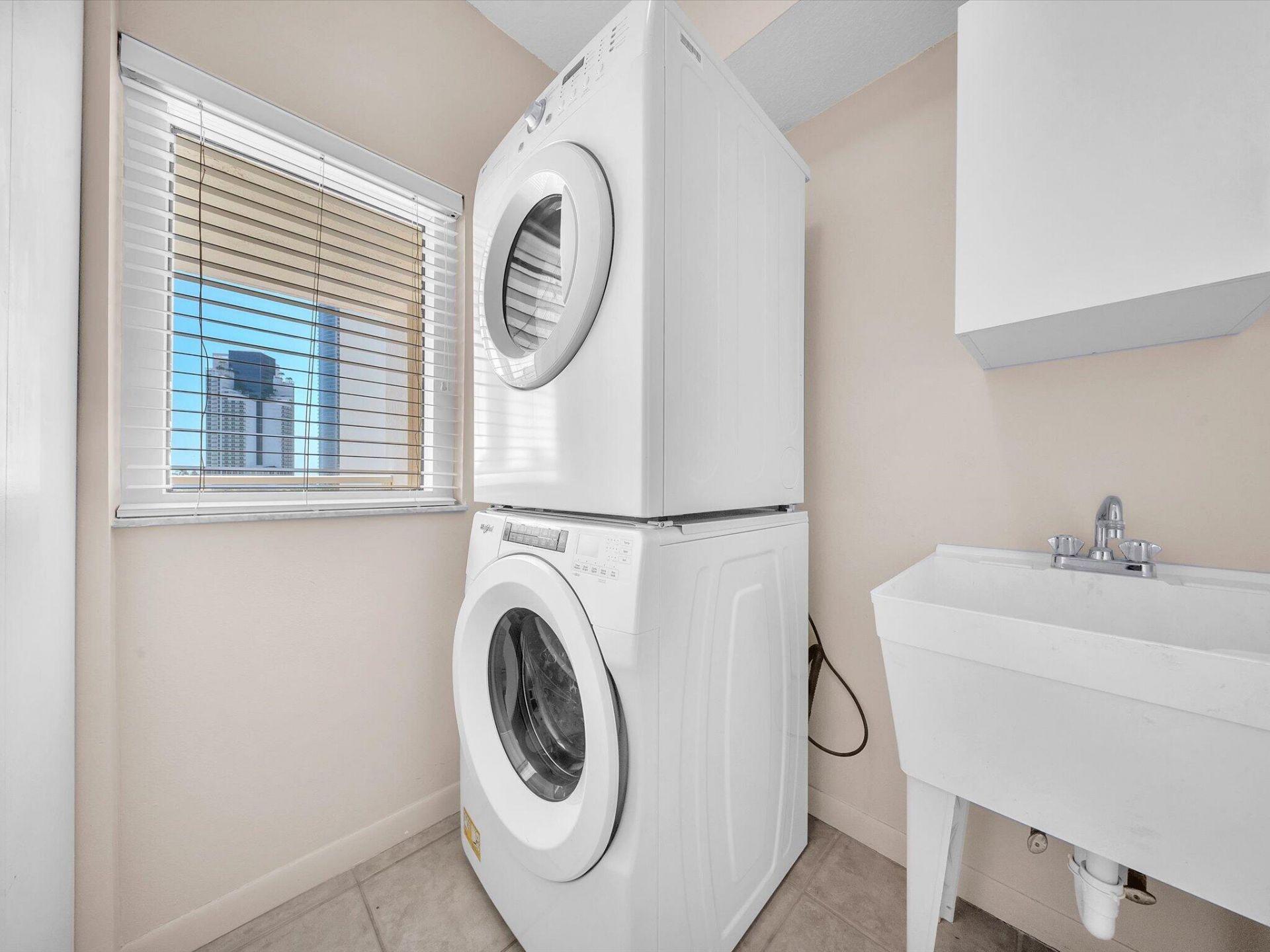 18100 N Bay Road, Unit 707, Sunny Isles Beach, FL 33160 Photo