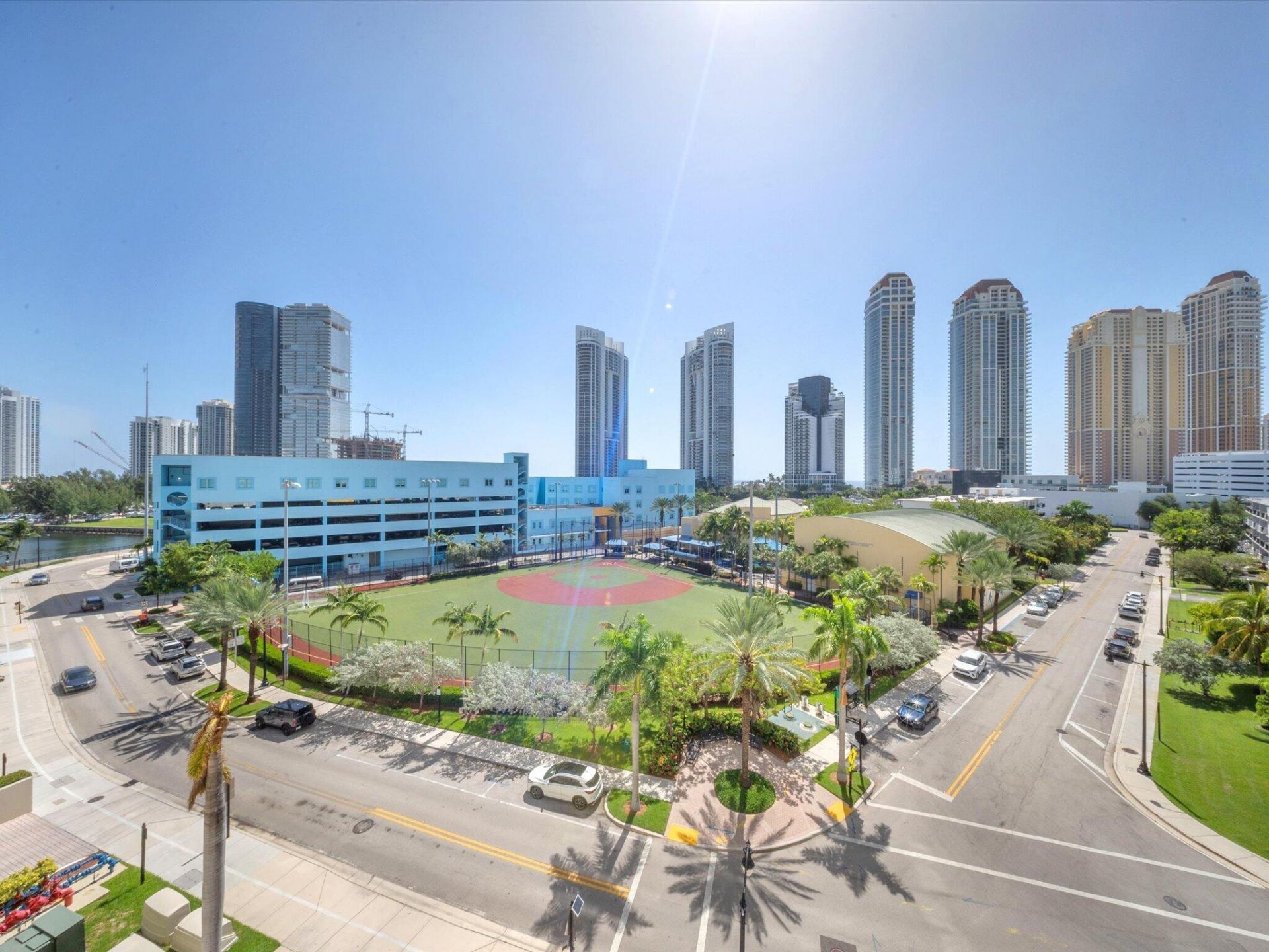 18100 N Bay Road, Unit 707, Sunny Isles Beach, FL 33160 Photo