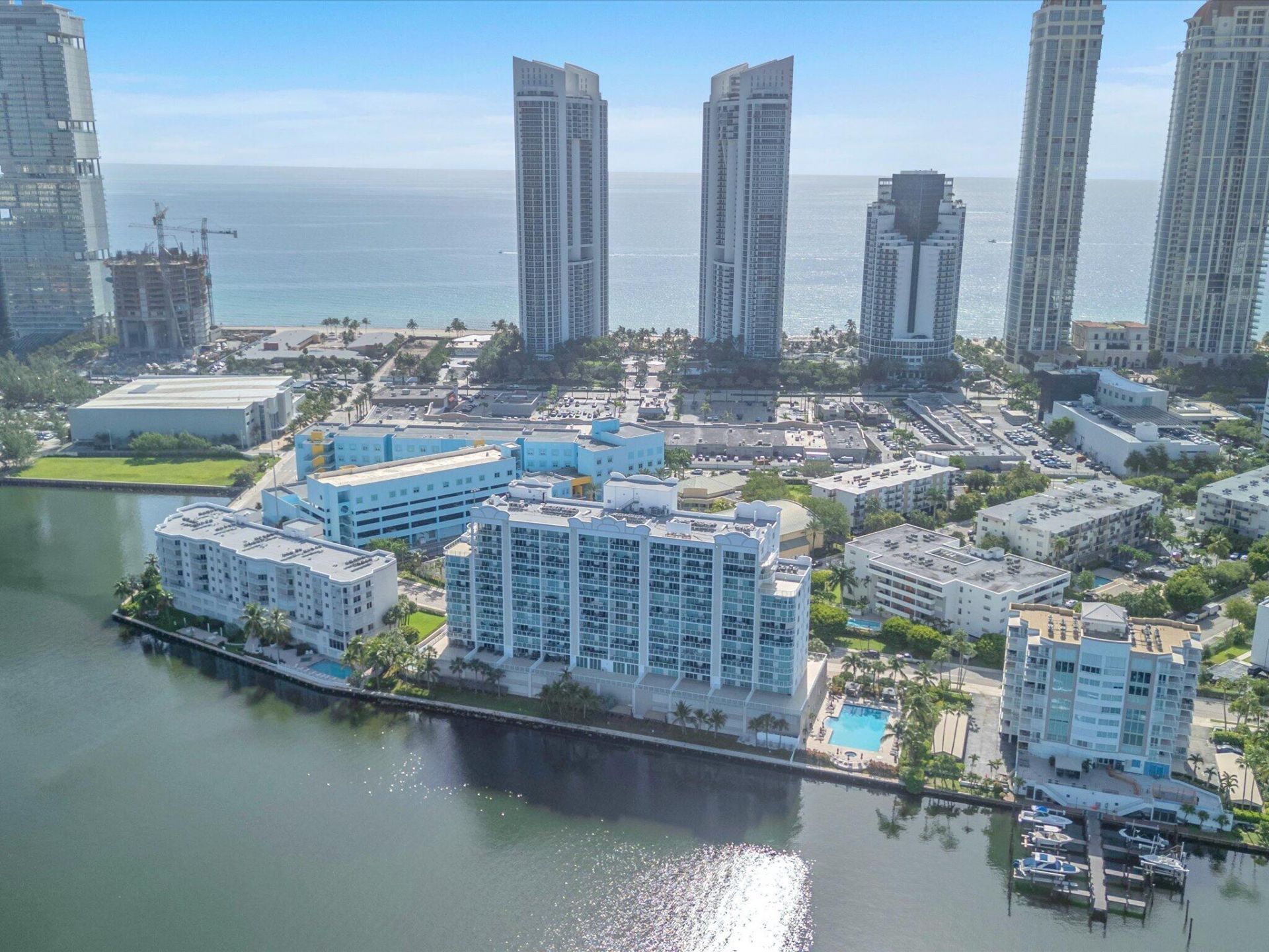 18100 N Bay Road, Unit 707, Sunny Isles Beach, FL 33160 Photo
