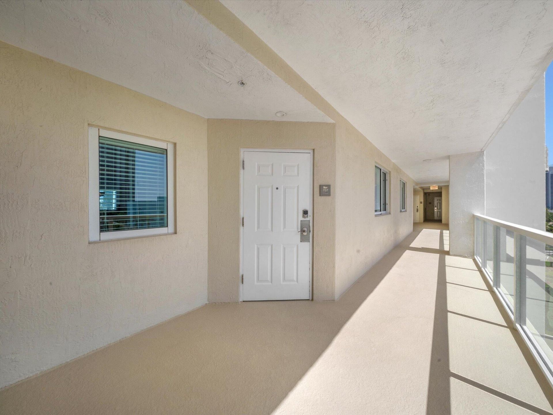18100 N Bay Road, Unit 707, Sunny Isles Beach, FL 33160 Photo