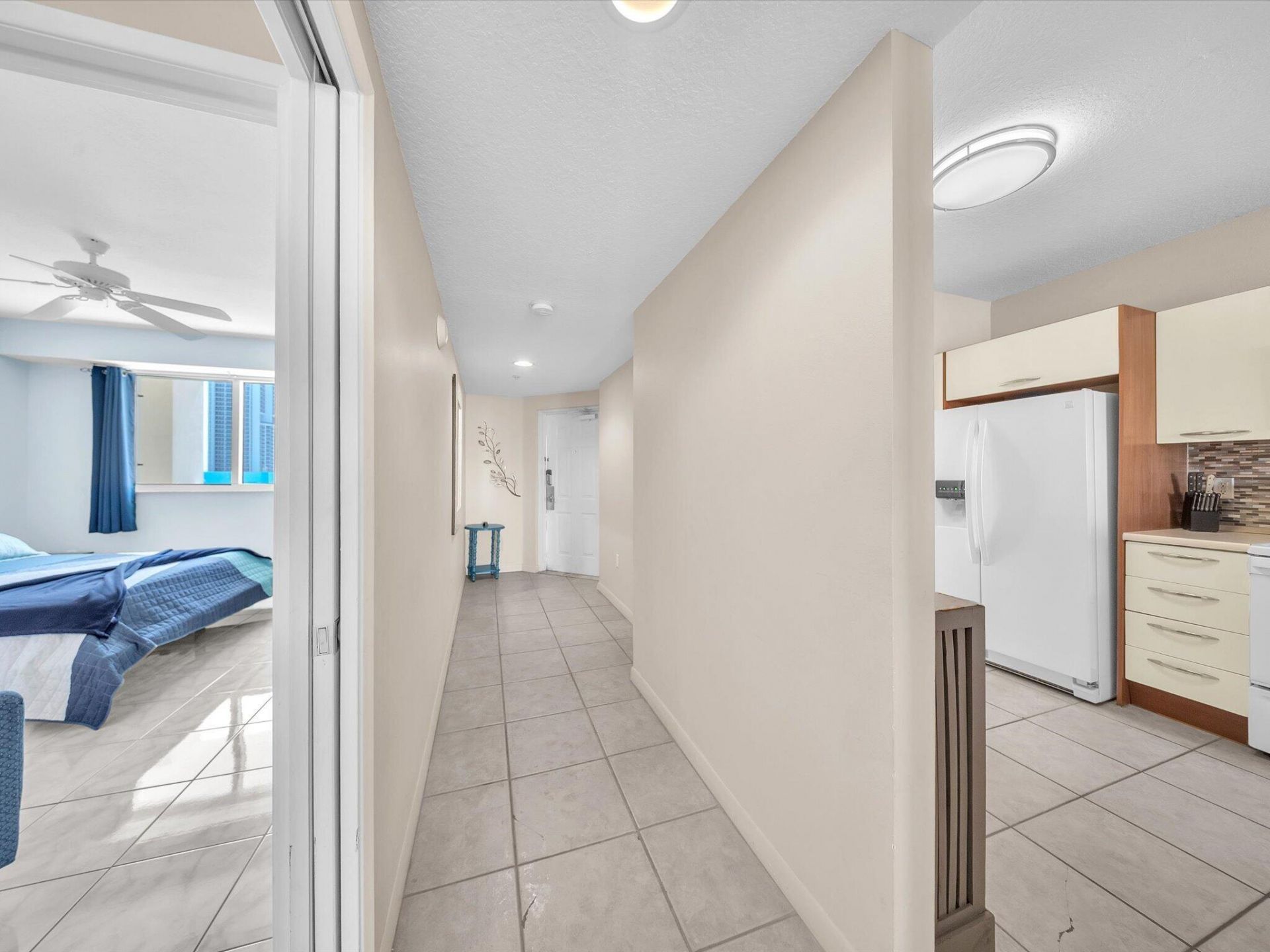18100 N Bay Road, Unit 707, Sunny Isles Beach, FL 33160 Photo