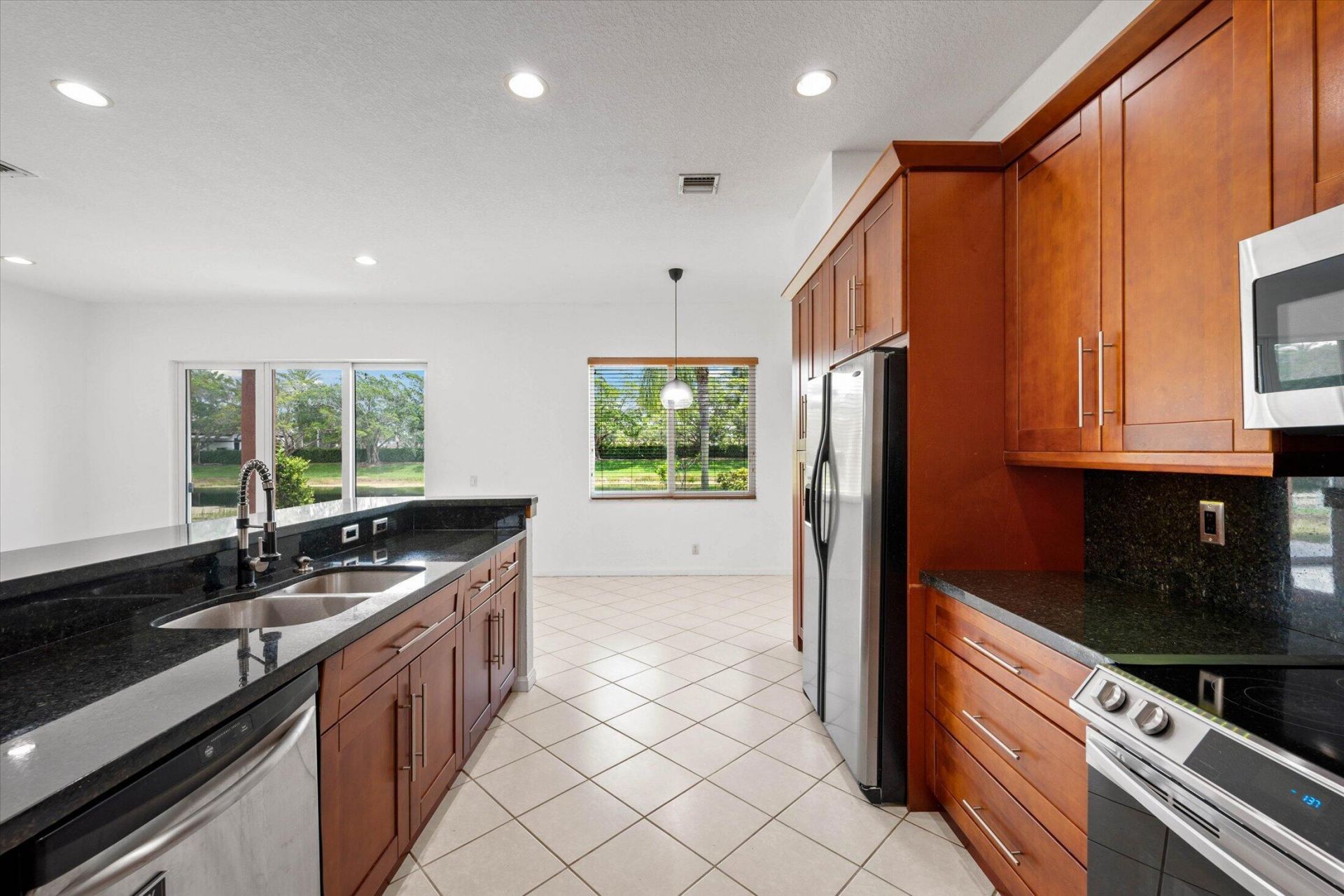 886 Sunflower Circle, Weston, FL 33327 Photo