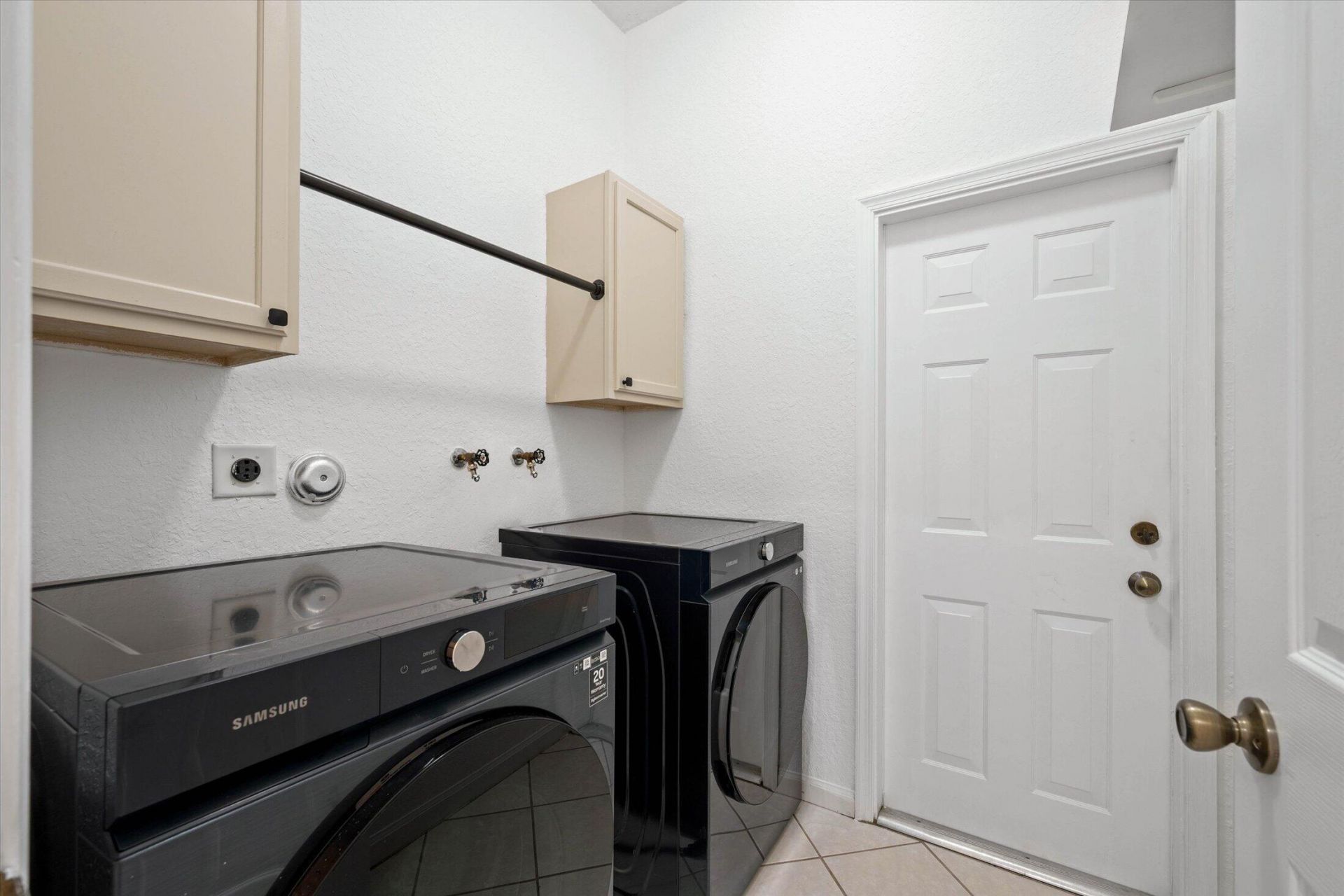 886 Sunflower Circle, Weston, FL 33327 Photo