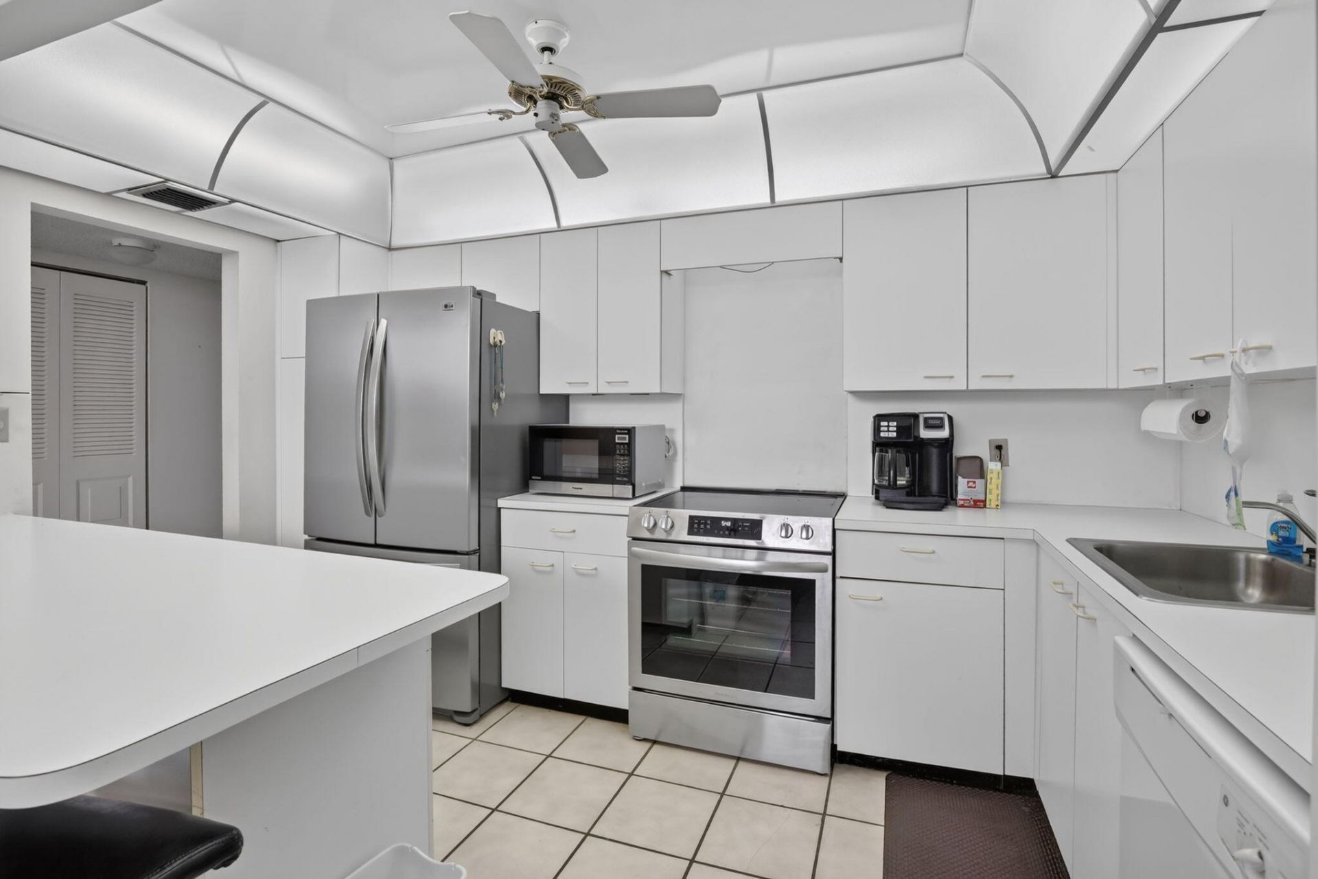 3350 NE 192nd Street, Unit 2B-B, Aventura, FL 33180 Photo