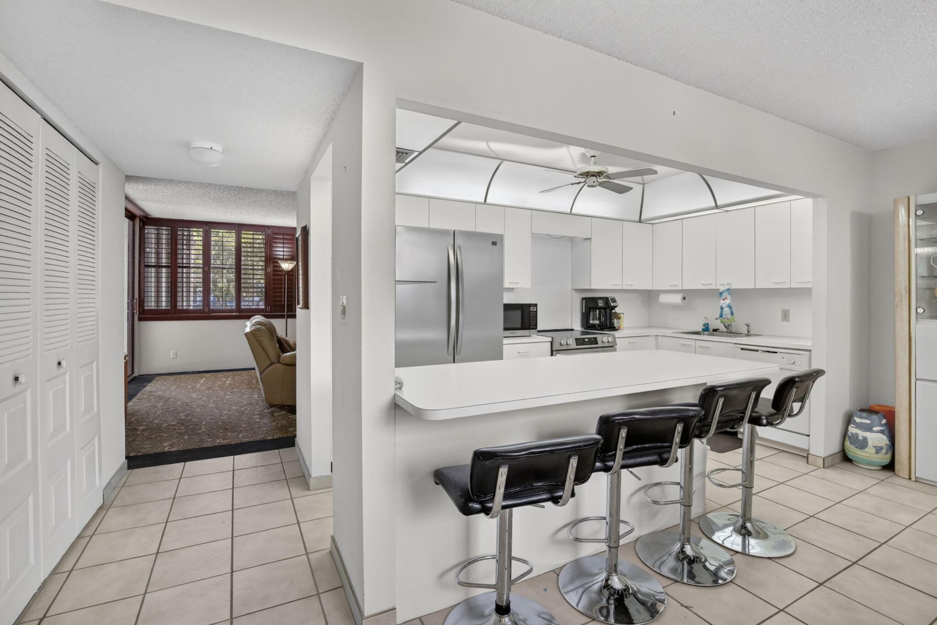 3350 NE 192nd Street, Unit 2B-B, Aventura, FL 33180 Photo