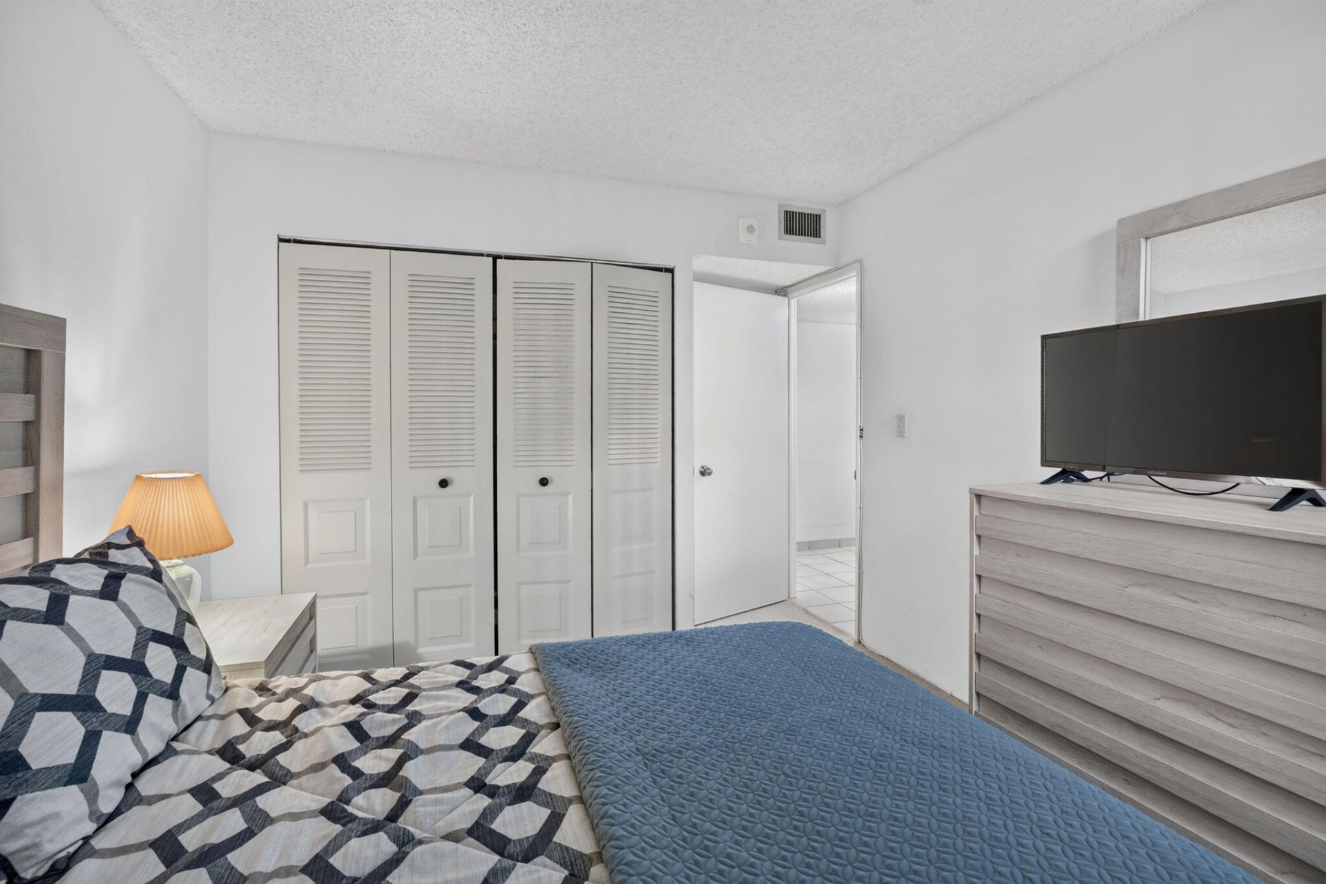 3350 NE 192nd Street, Unit 2B-B, Aventura, FL 33180 Photo