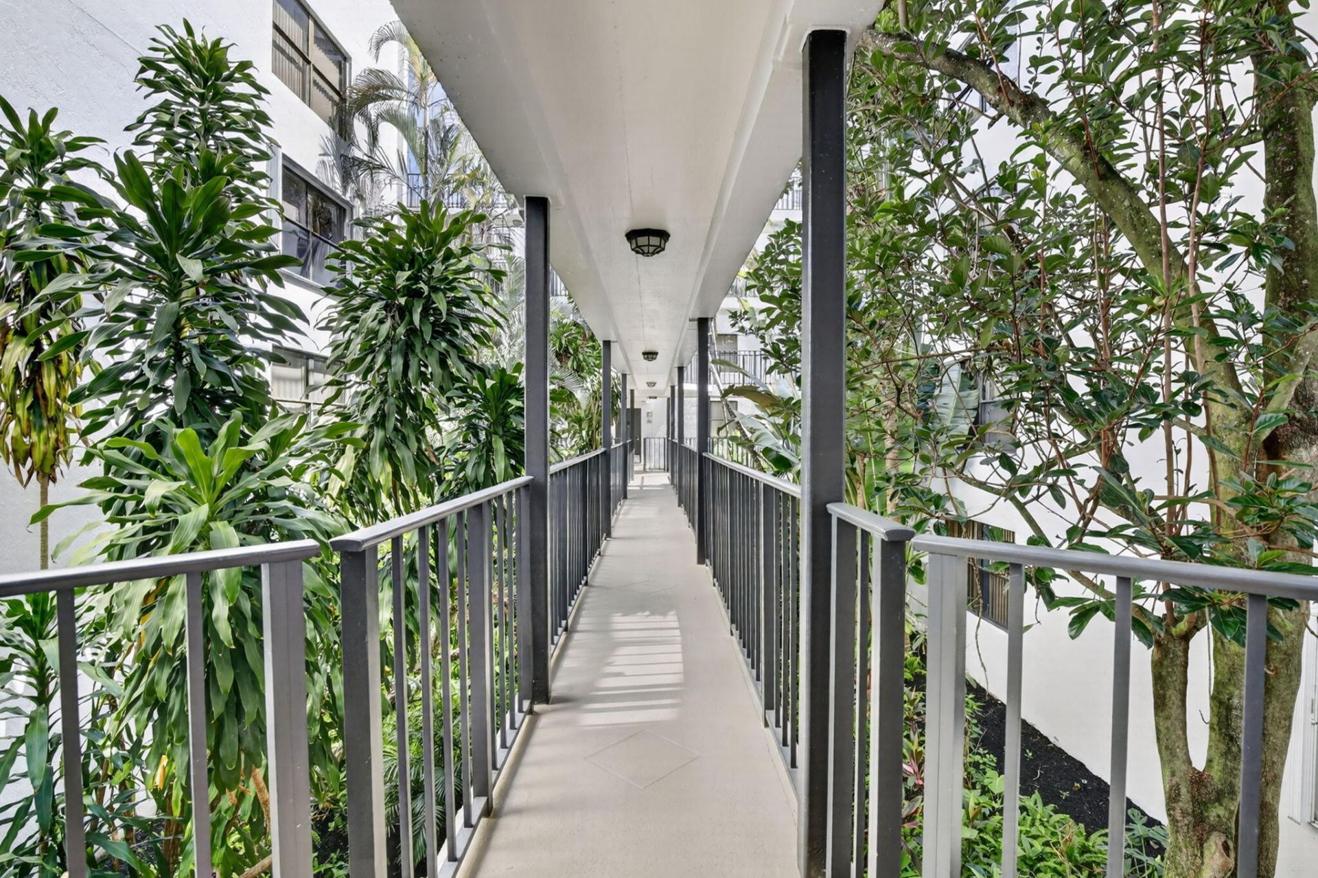 3350 NE 192nd Street, Unit 2B-B, Aventura, FL 33180 Photo
