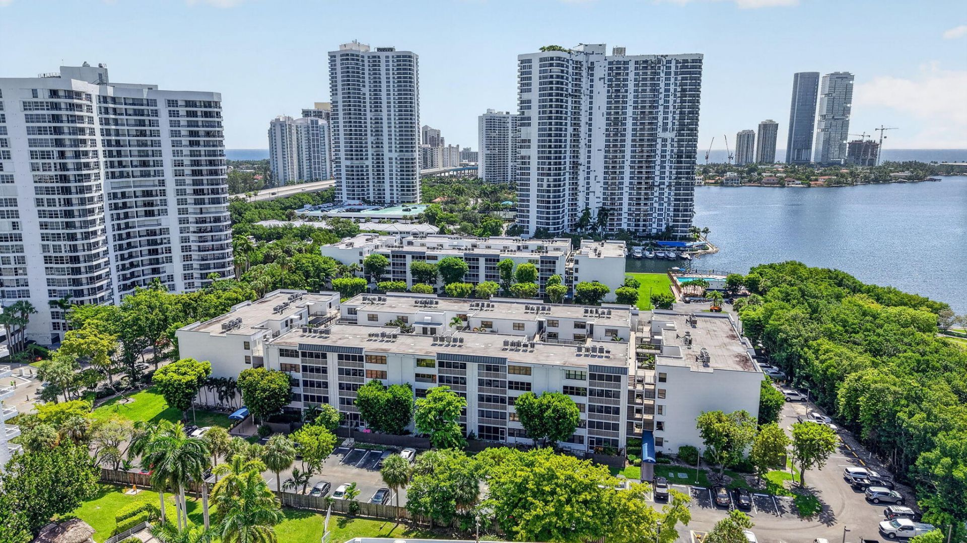 3350 NE 192nd Street, Unit 2B-B, Aventura, FL 33180 Photo
