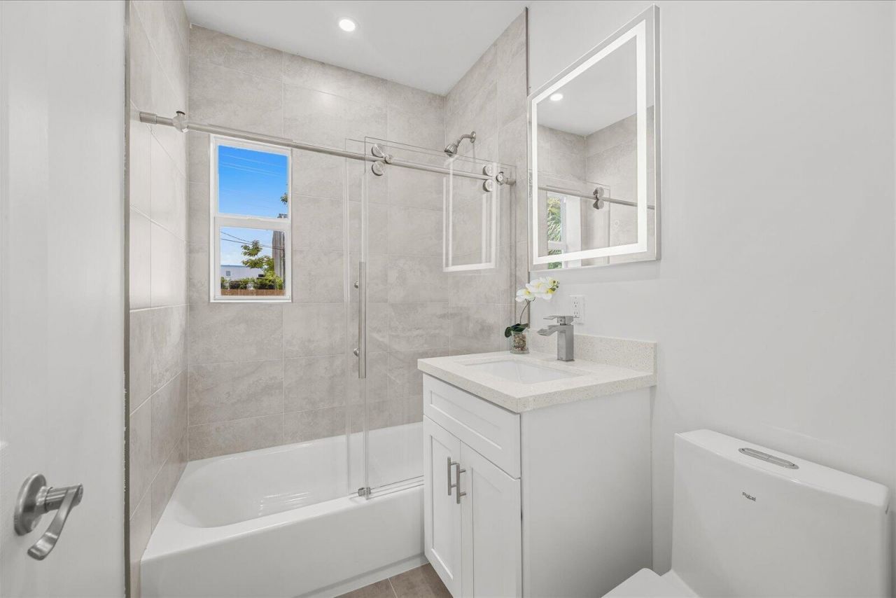 1311 Avenue H, Riviera Beach, FL 33404 Photo