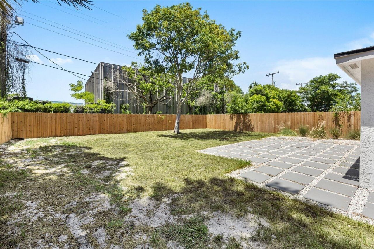 1311 Avenue H, Riviera Beach, FL 33404 Photo