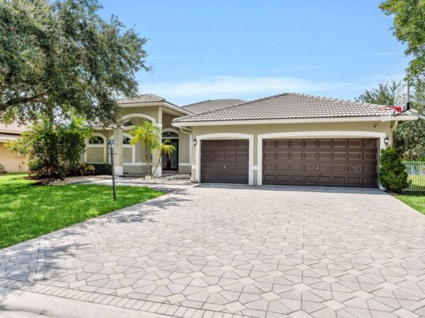 10668 NW 69TH Street, Parkland, FL 33076