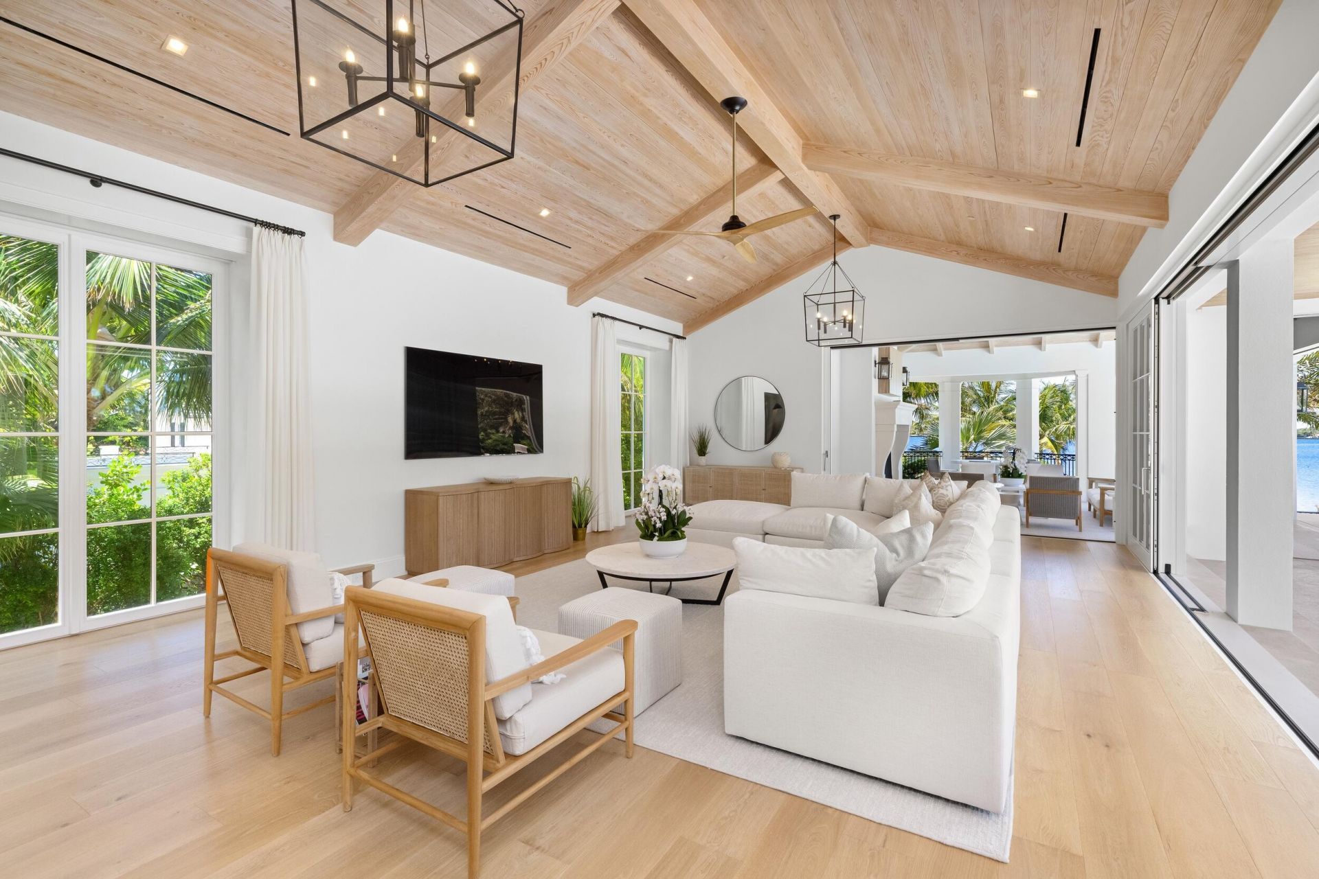1616 S Ocean Boulevard, Palm Beach, FL 33480 Photo