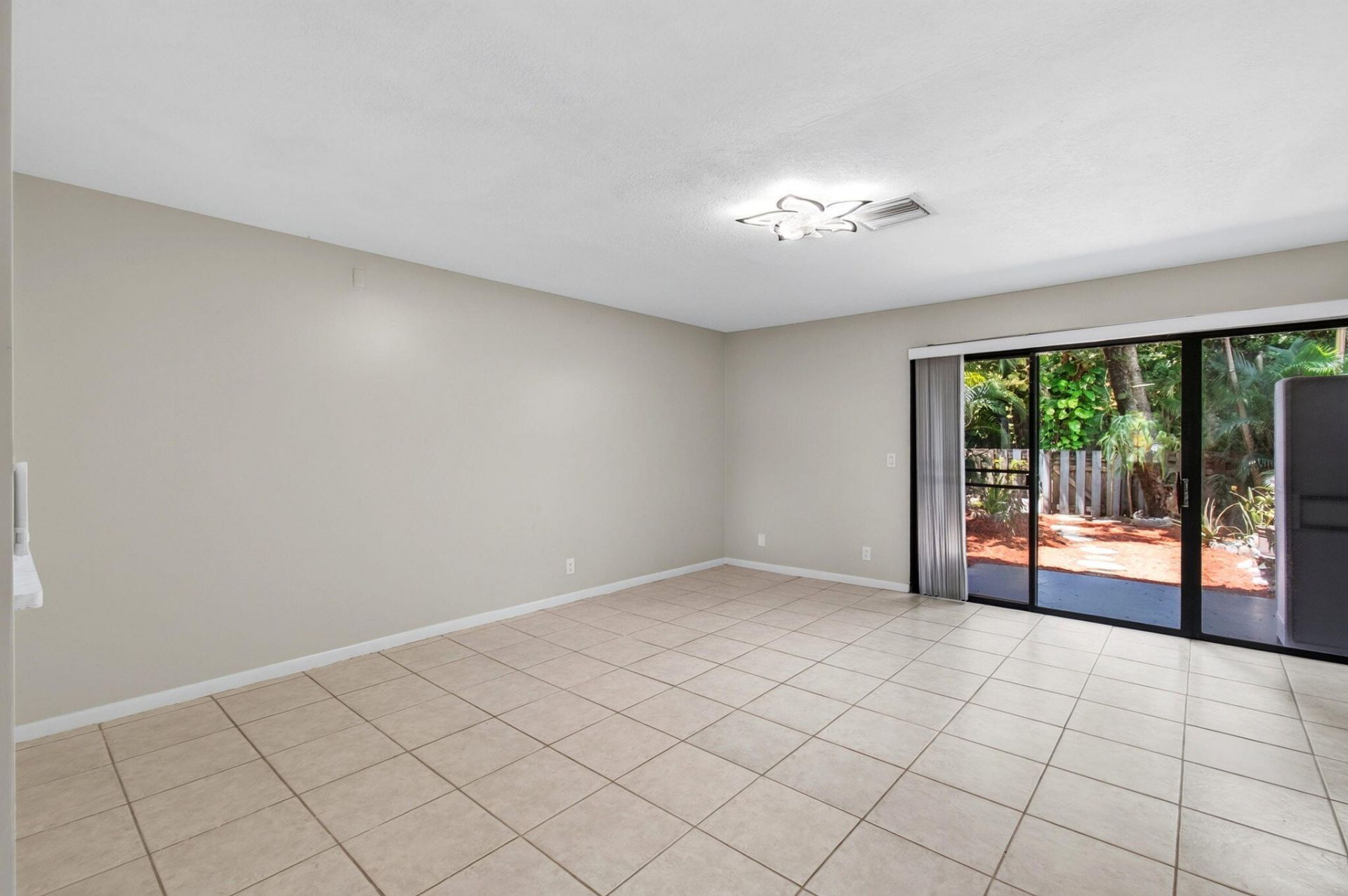 799 Hill Drive, Unit C, West Palm Beach, FL 33415 Photo