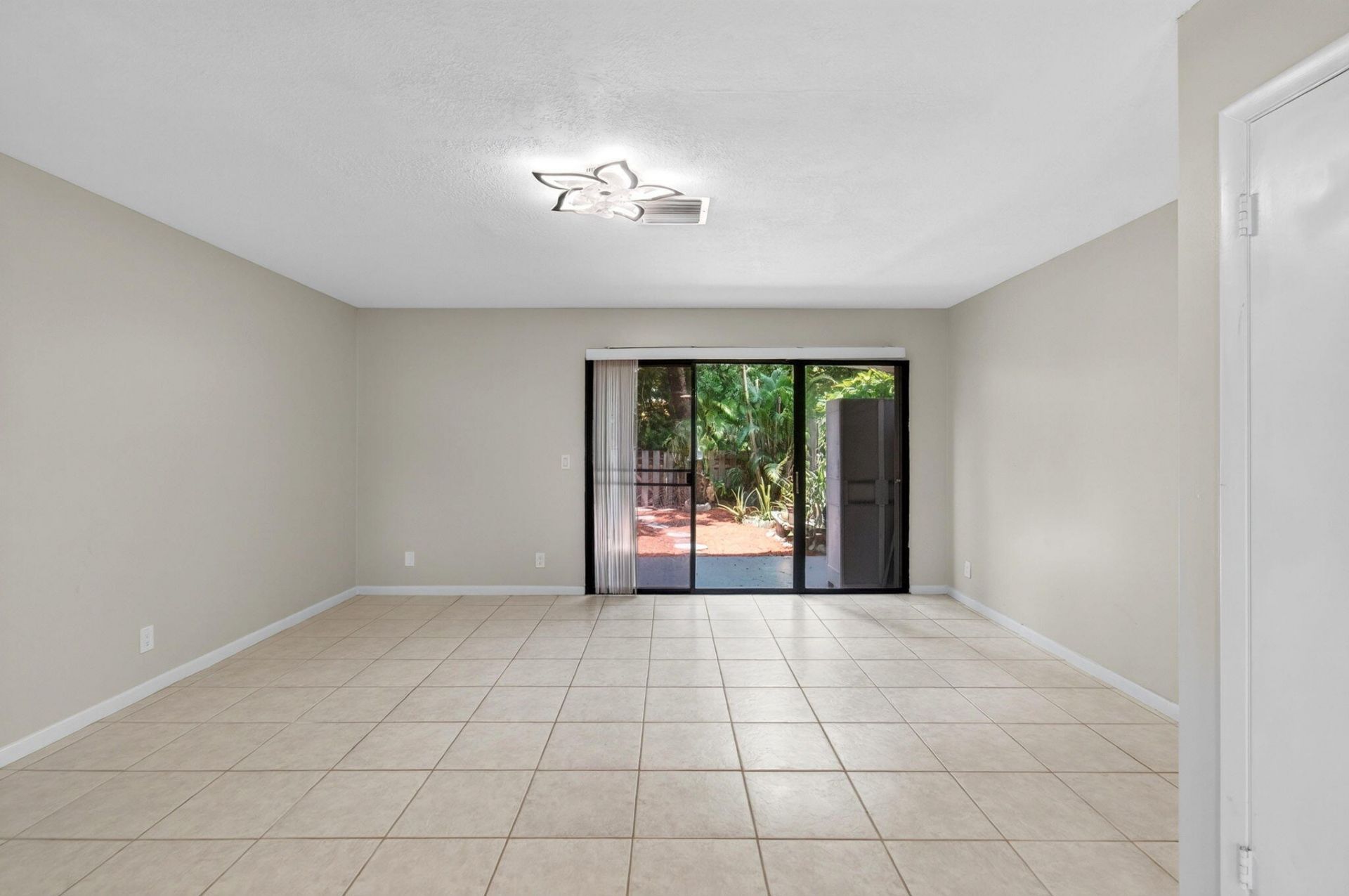 799 Hill Drive, Unit C, West Palm Beach, FL 33415 Photo