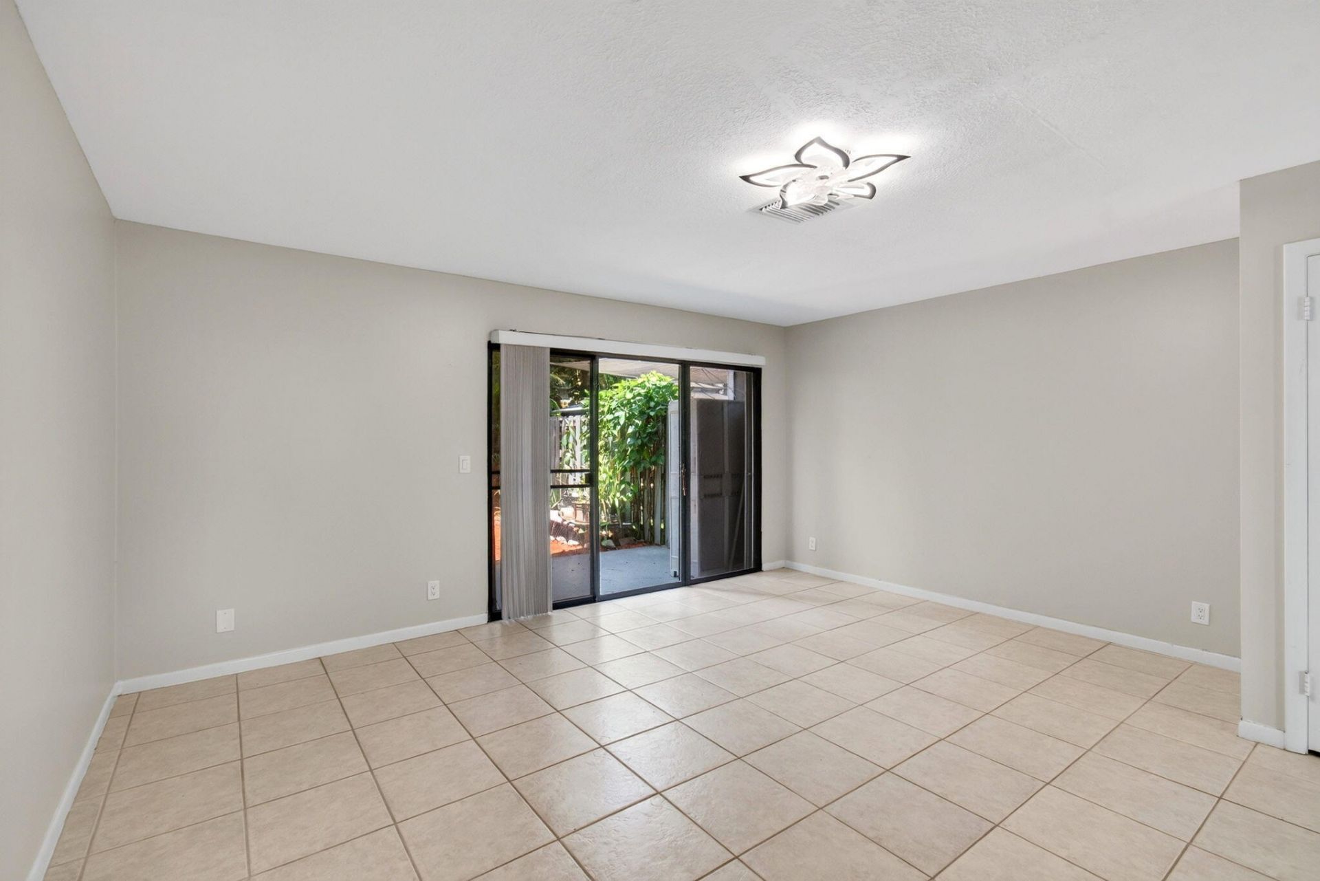 799 Hill Drive, Unit C, West Palm Beach, FL 33415 Photo