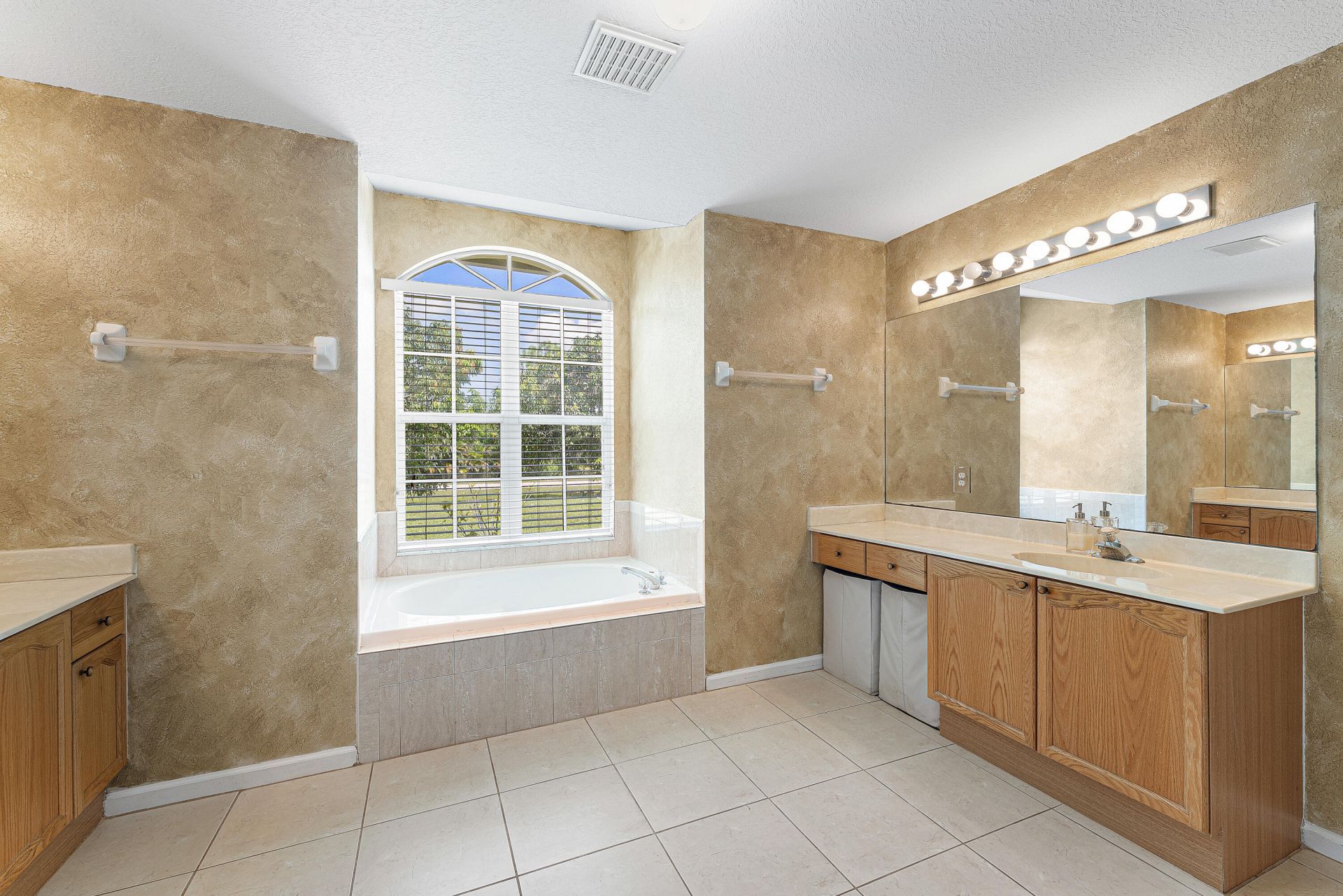 17970 91st Place N, The Acreage, FL 33470 Photo