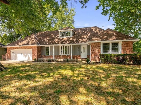 7106 E 127th Street, Grandview, MO 64083