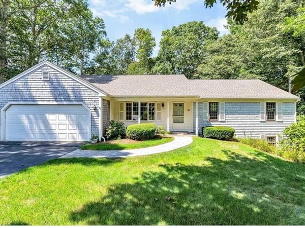 97 Headwaters Rd, Unit 1, Barnstable, MA 02632