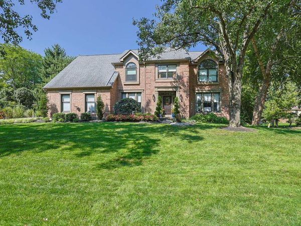 11127 Huntwicke Place, Cincinnati, OH 45241