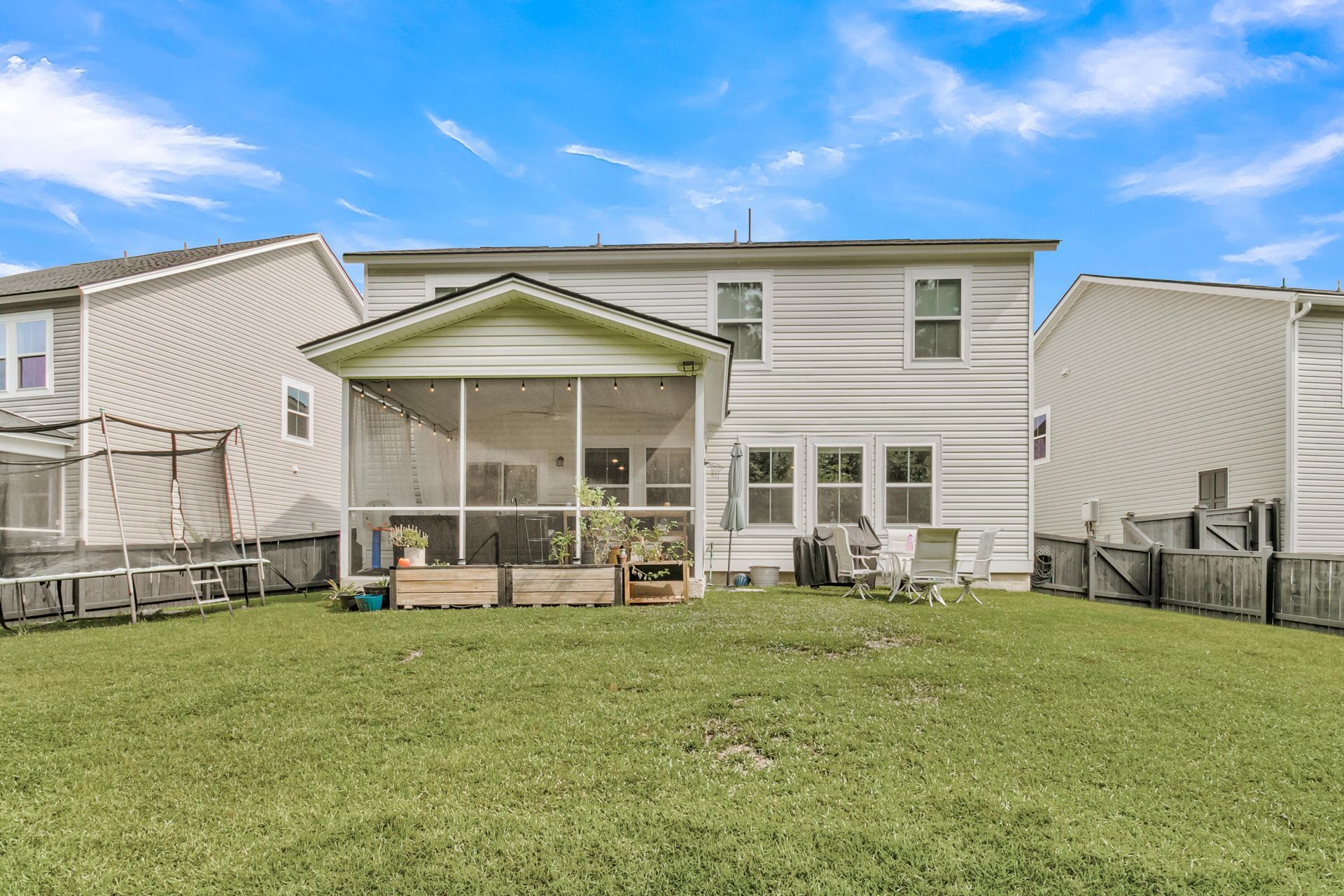 118 Red Bluff Street Photo 43