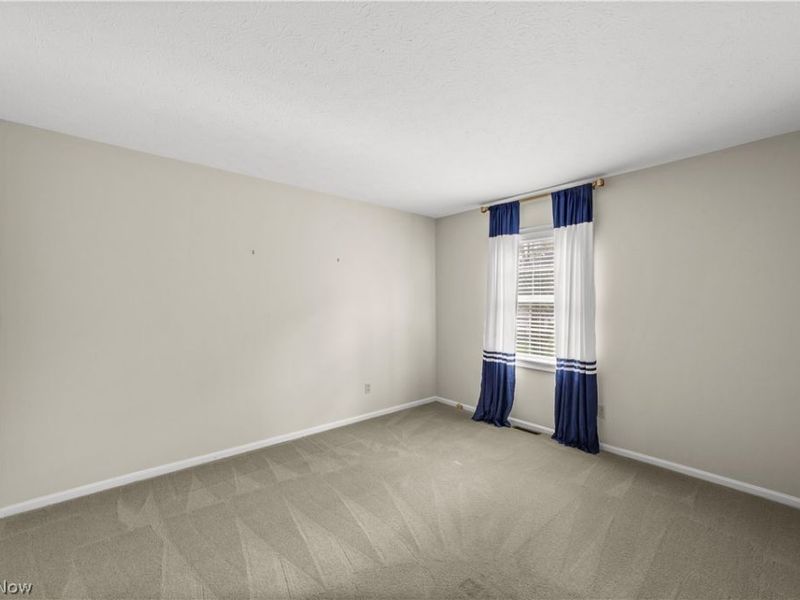 10187 Versailles Drive, Strongsville, OH 44136 Photo 34