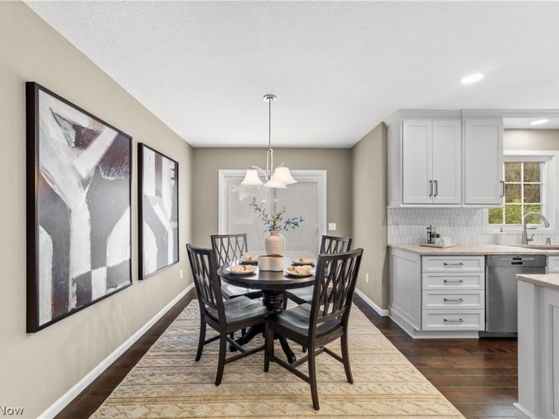 10187 Versailles Drive, Strongsville, OH 44136 Photo 9